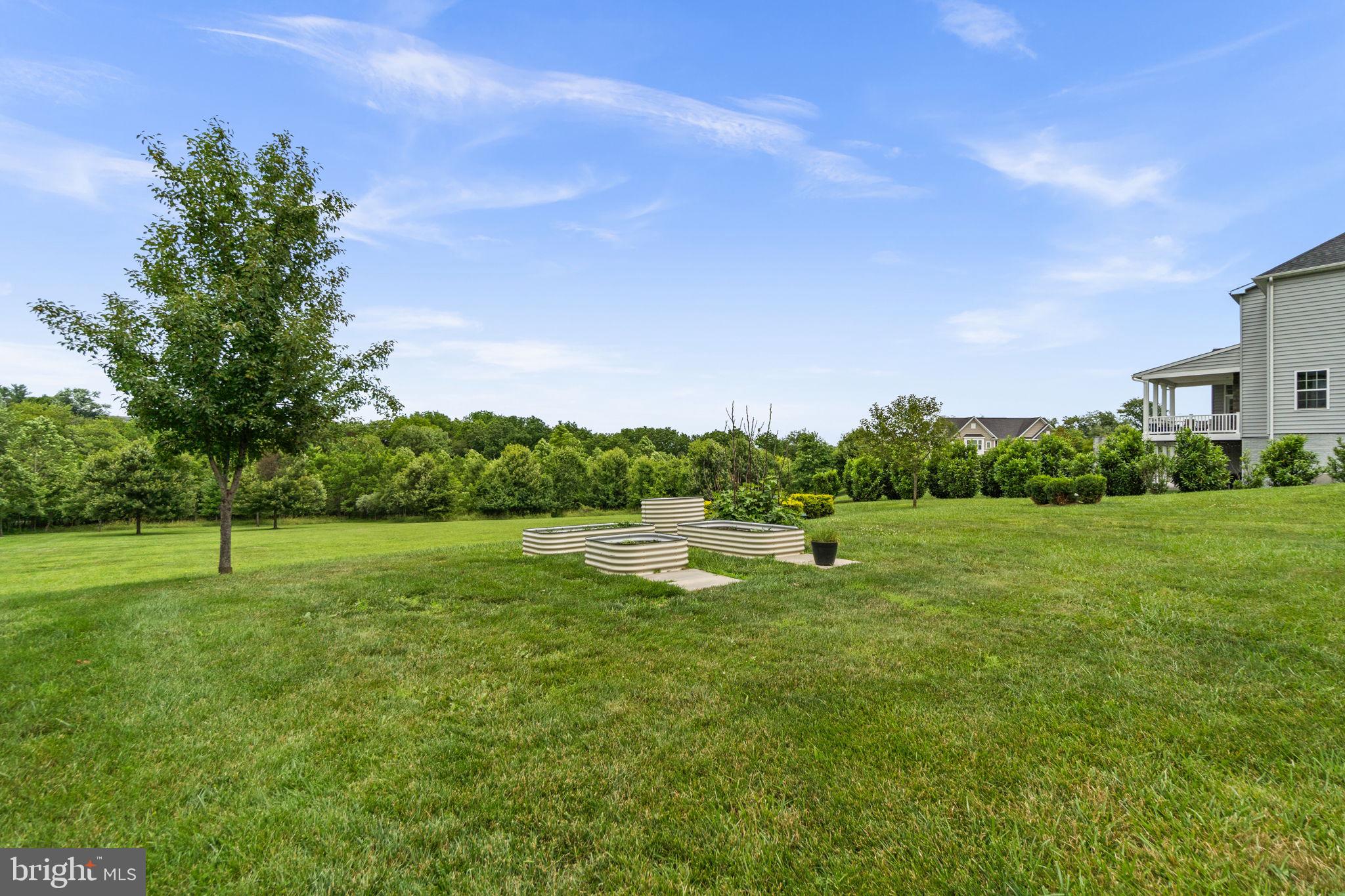 CHELSEA KNOLLS - Residential