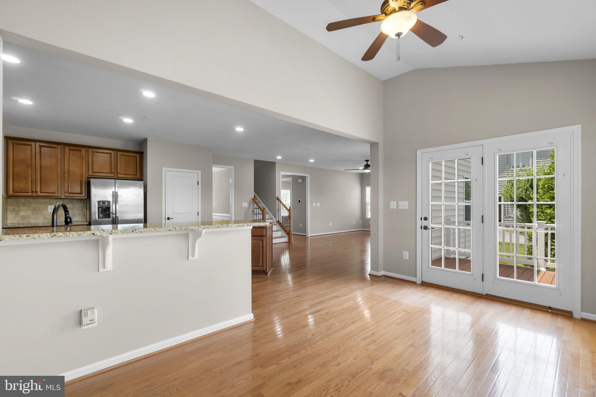 CHELSEA KNOLLS - Residential