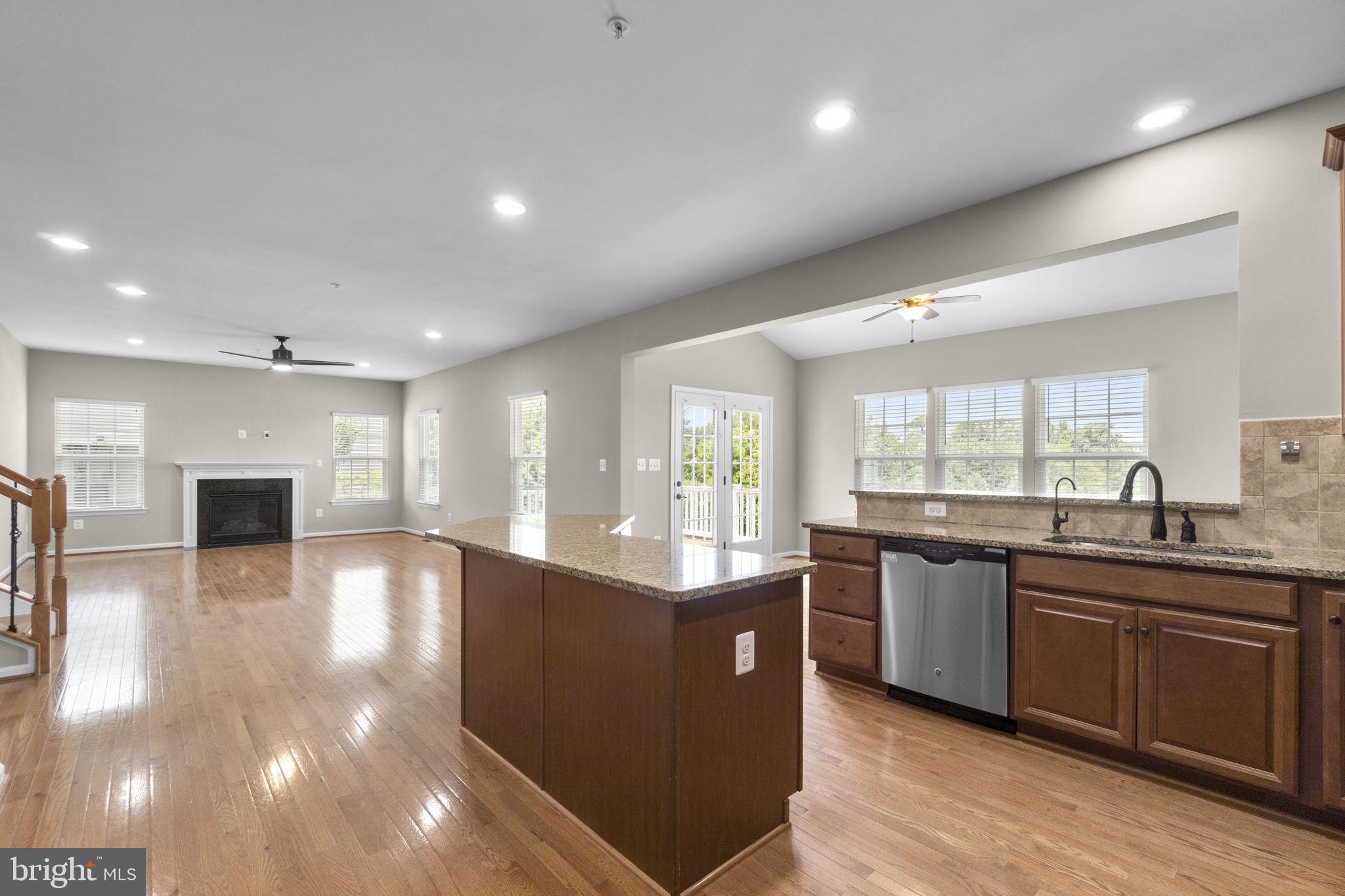 CHELSEA KNOLLS - Residential