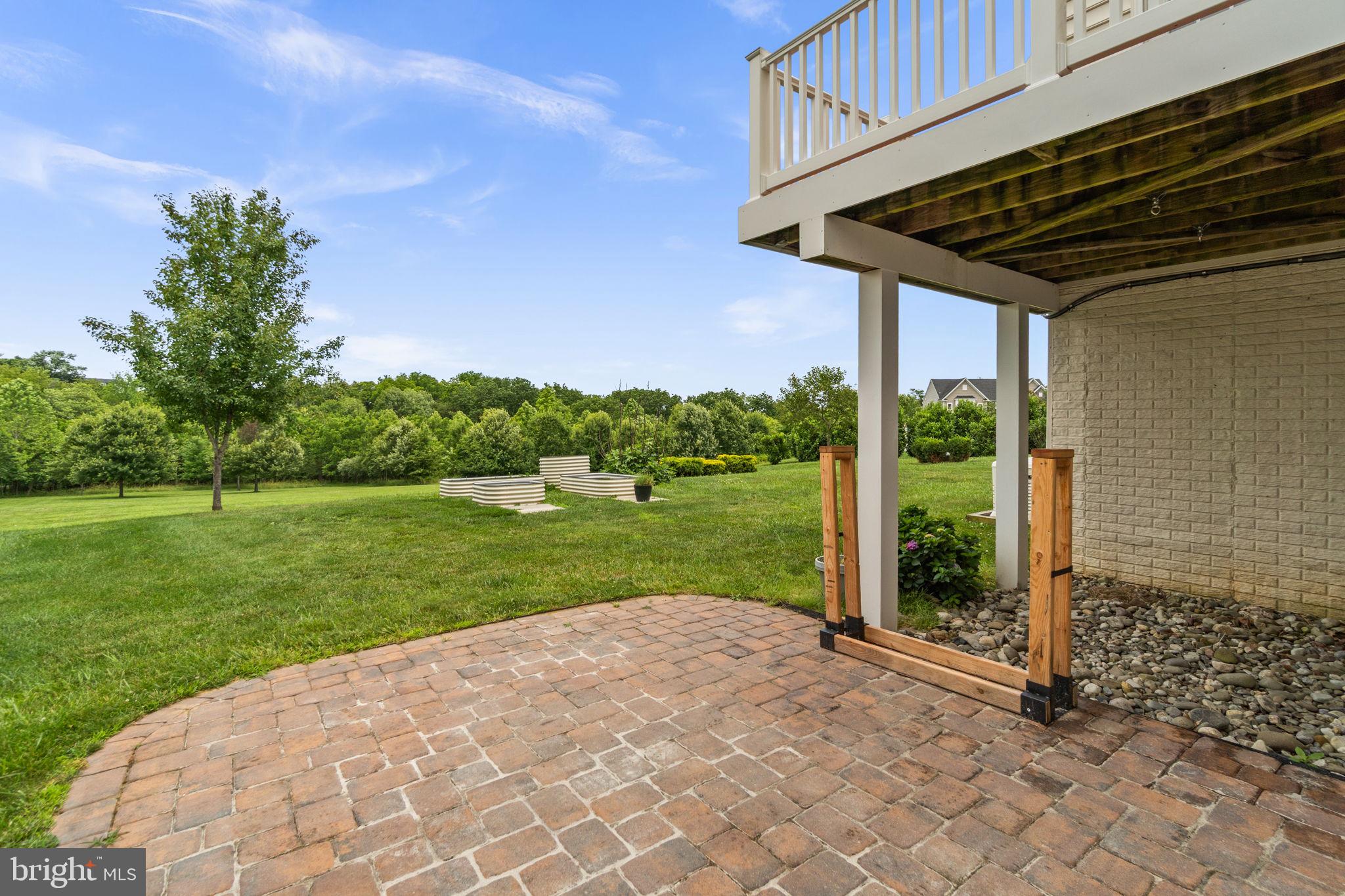 CHELSEA KNOLLS - Residential