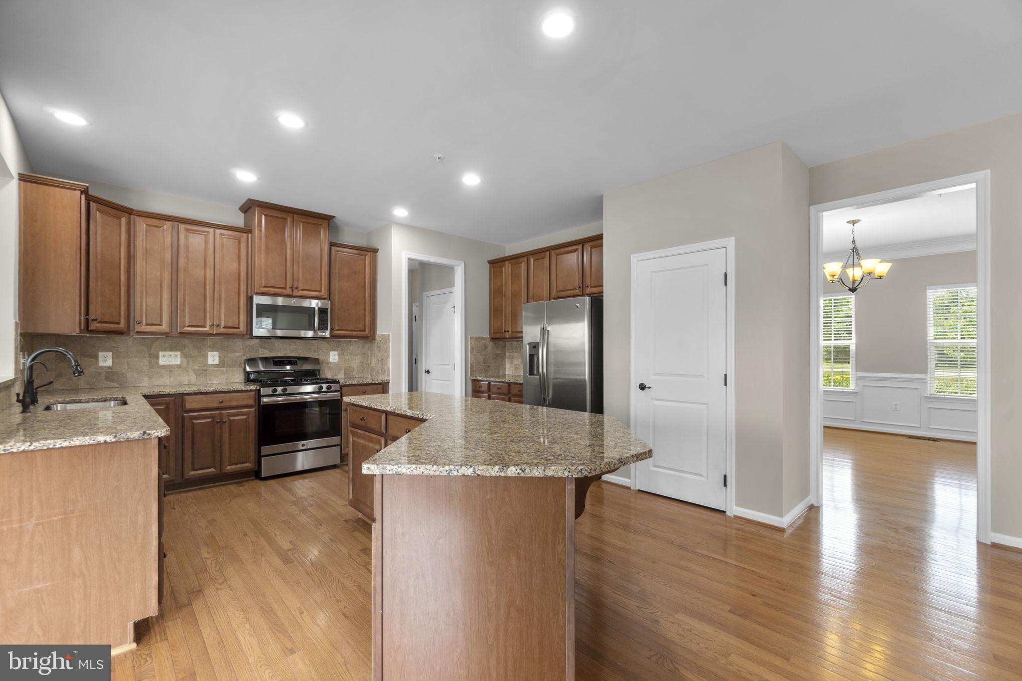 CHELSEA KNOLLS - Residential