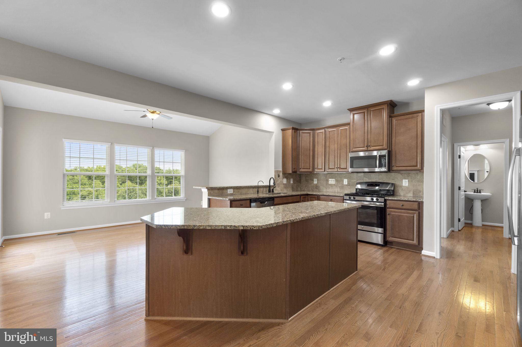 CHELSEA KNOLLS - Residential