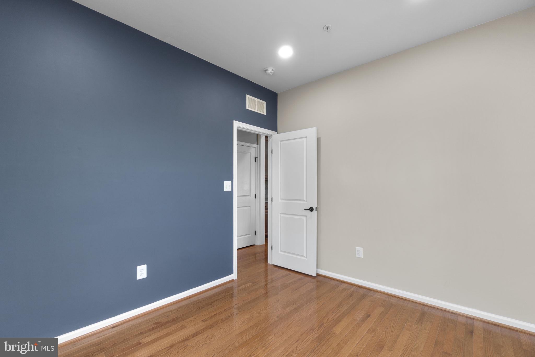 CHELSEA KNOLLS - Residential