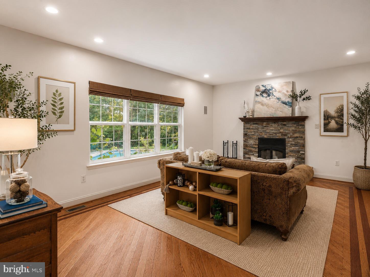 PROVIDENCE KNOLL - Residential