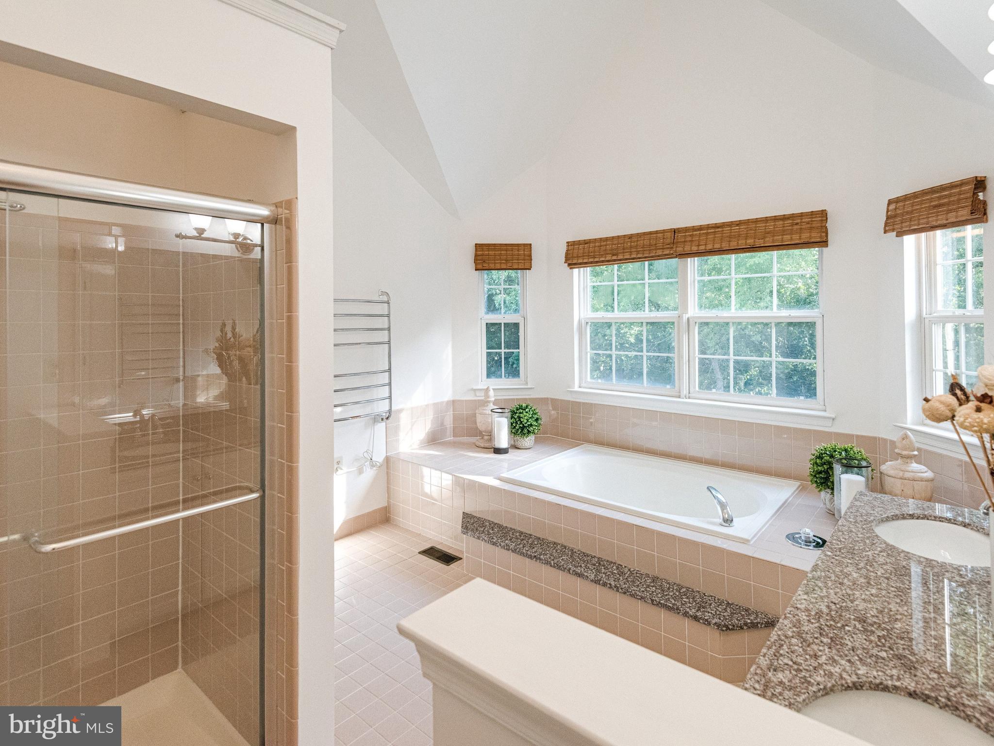 PROVIDENCE KNOLL - Residential