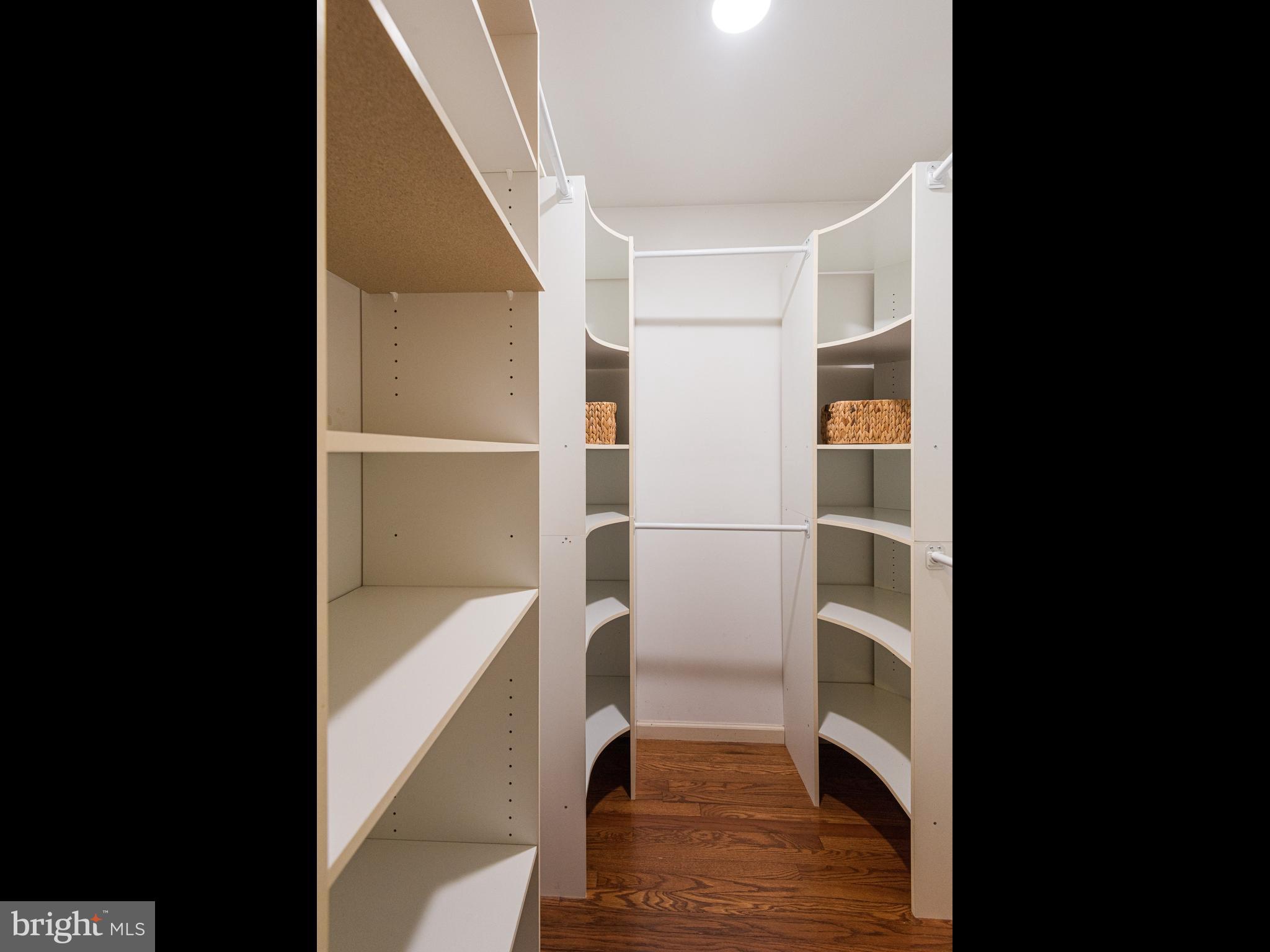 PROVIDENCE KNOLL - Residential