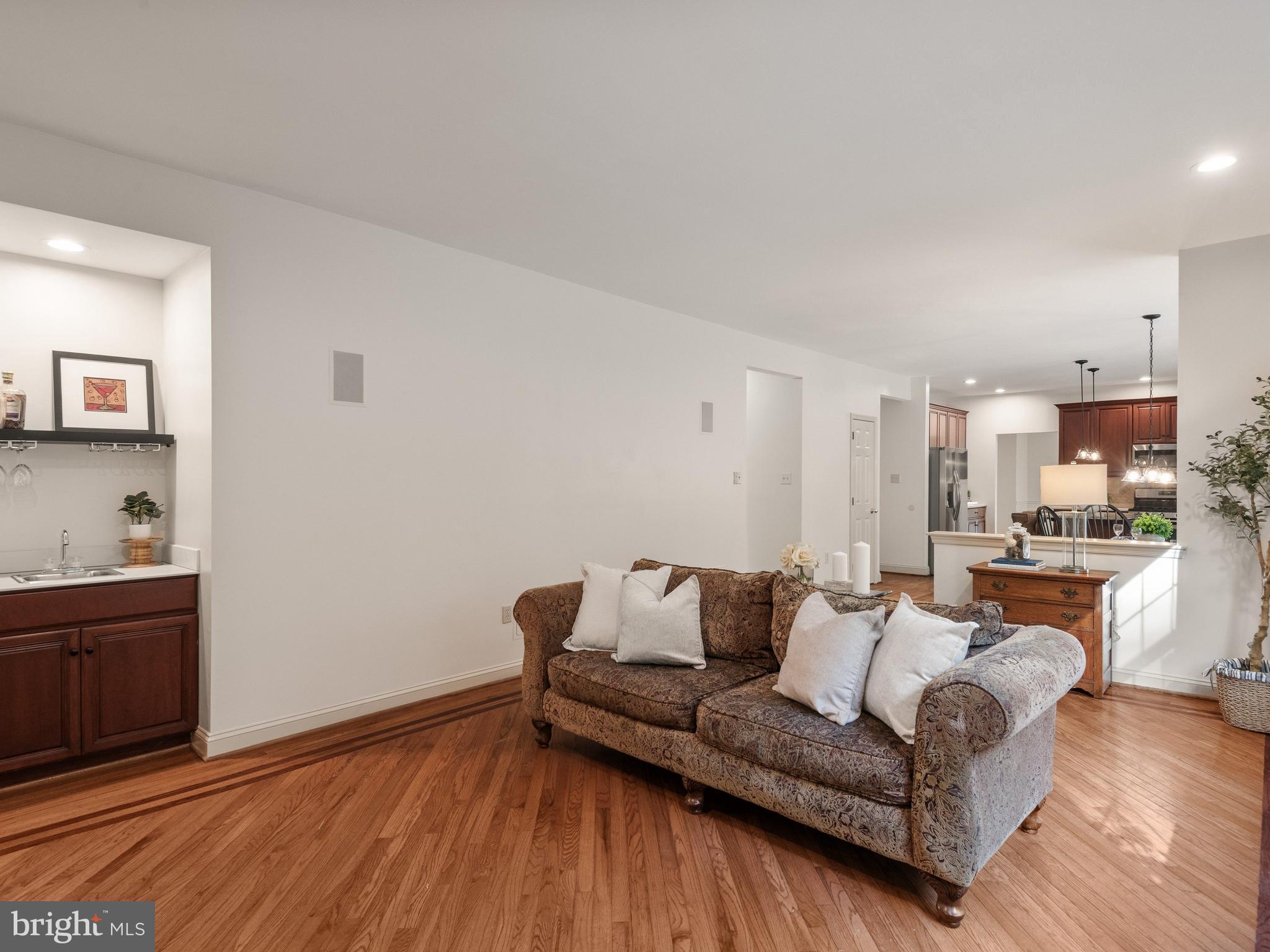 PROVIDENCE KNOLL - Residential