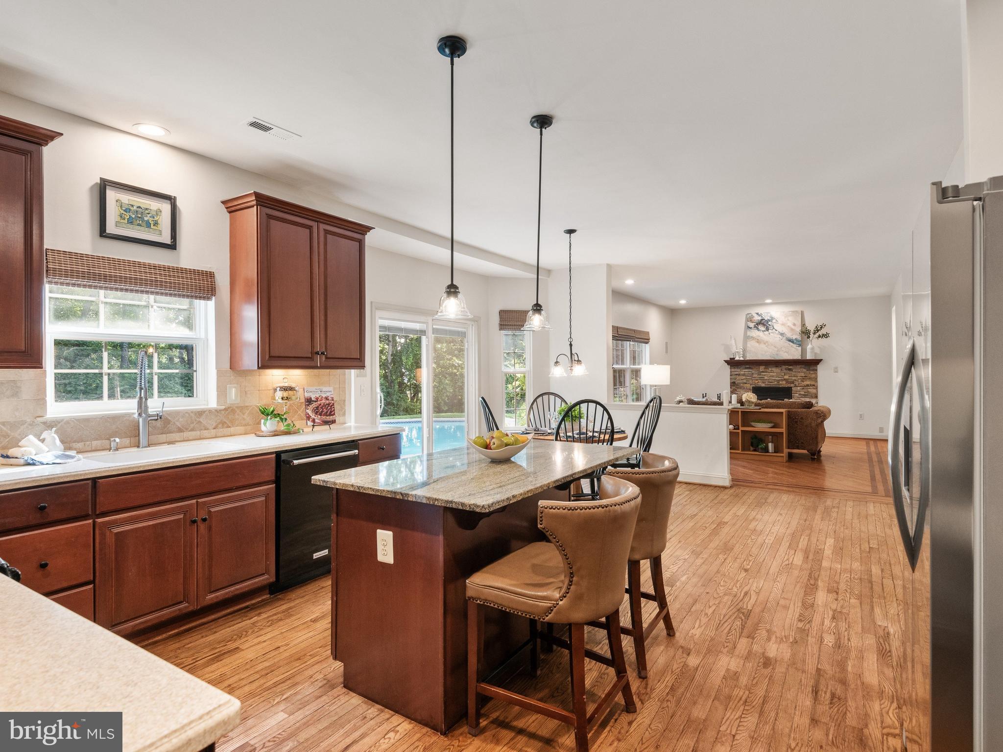PROVIDENCE KNOLL - Residential