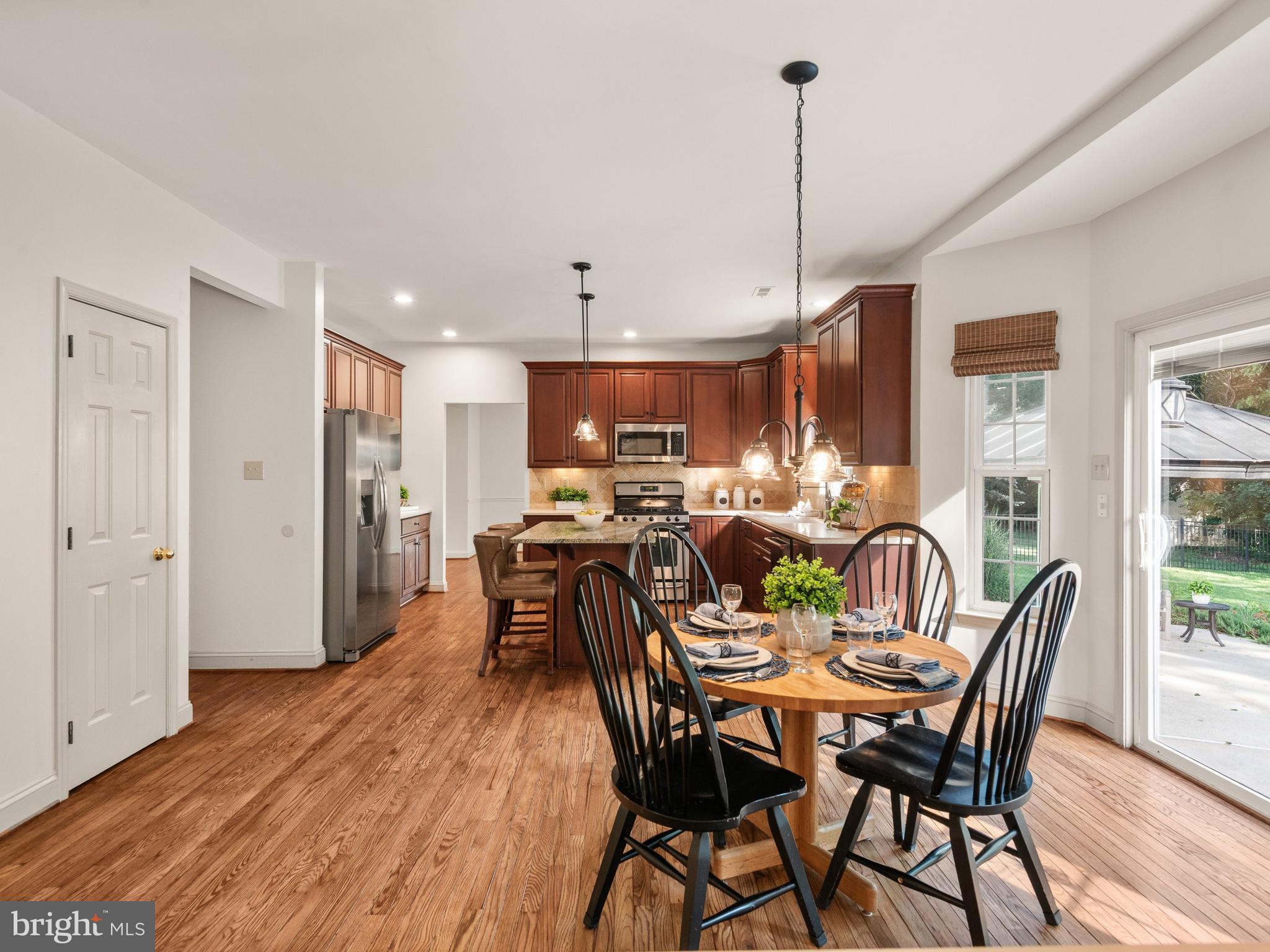 PROVIDENCE KNOLL - Residential