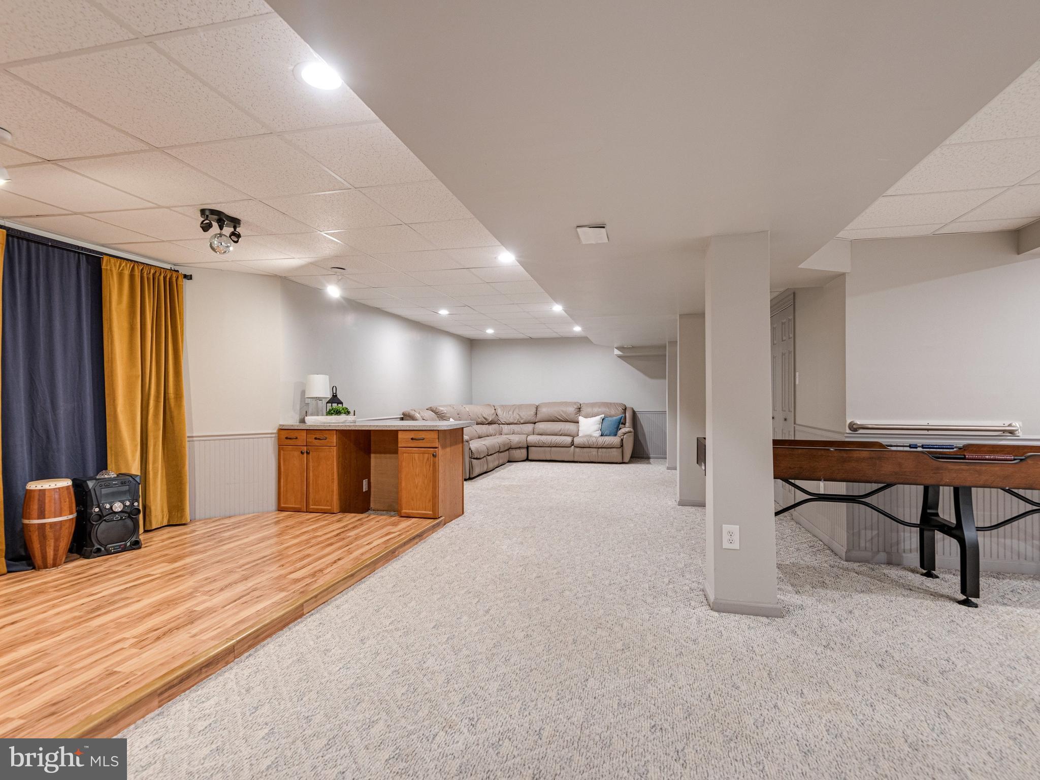 PROVIDENCE KNOLL - Residential