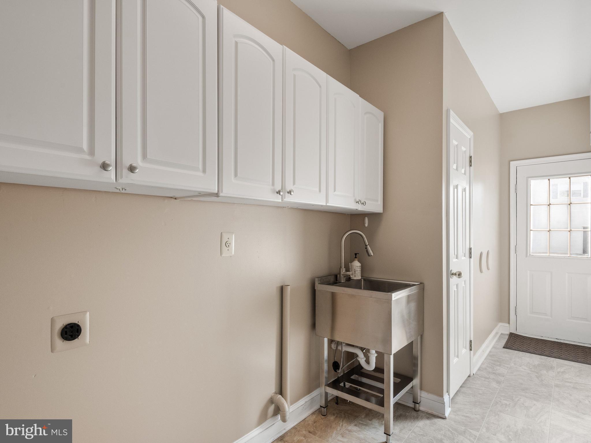 PROVIDENCE KNOLL - Residential