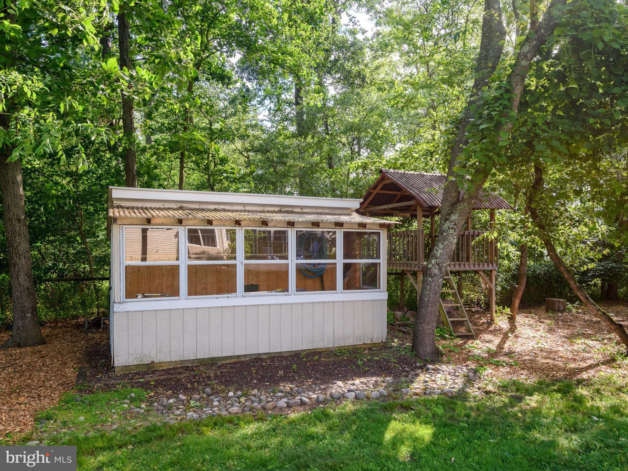 PROVIDENCE KNOLL - Residential