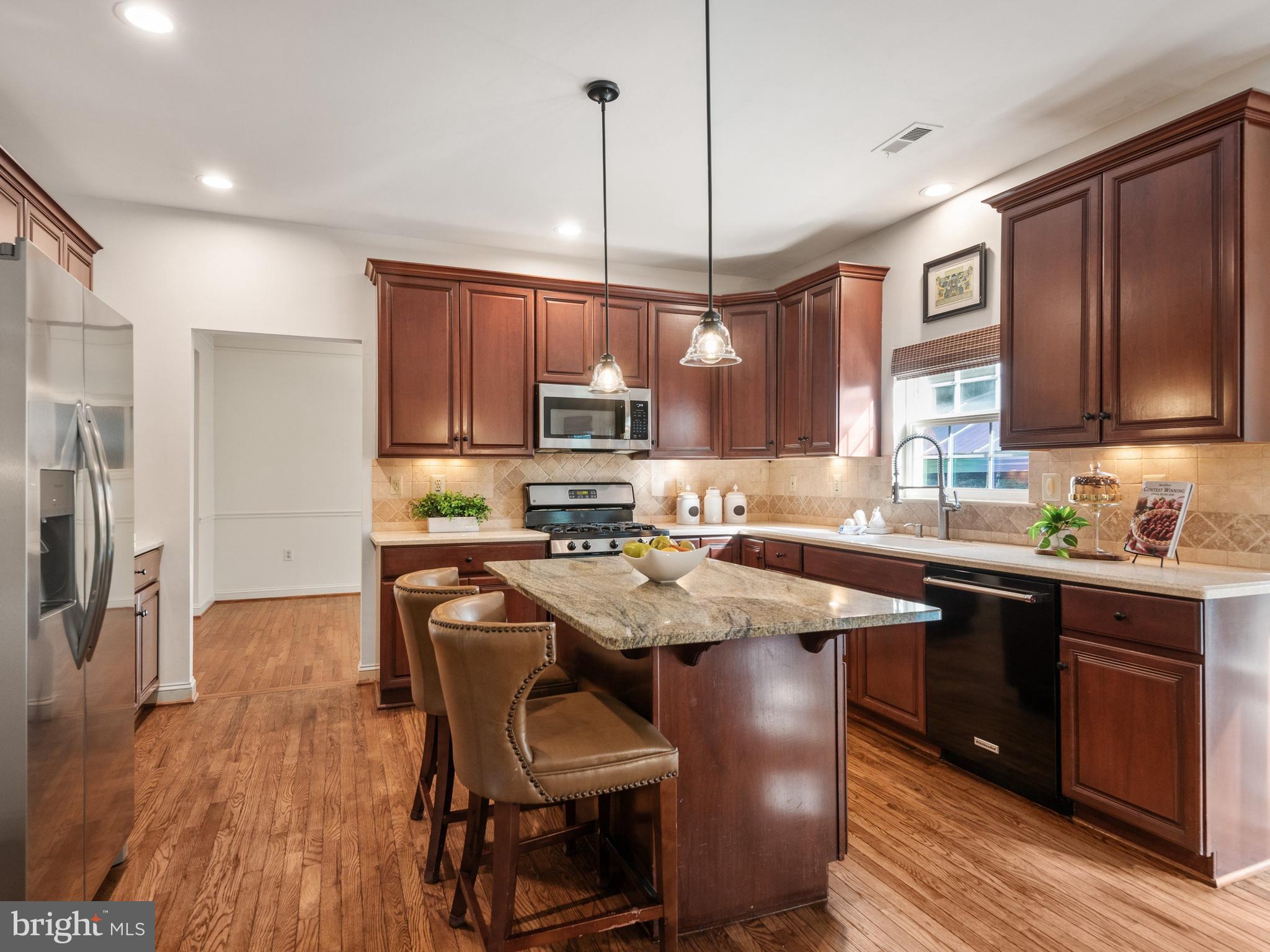 PROVIDENCE KNOLL - Residential