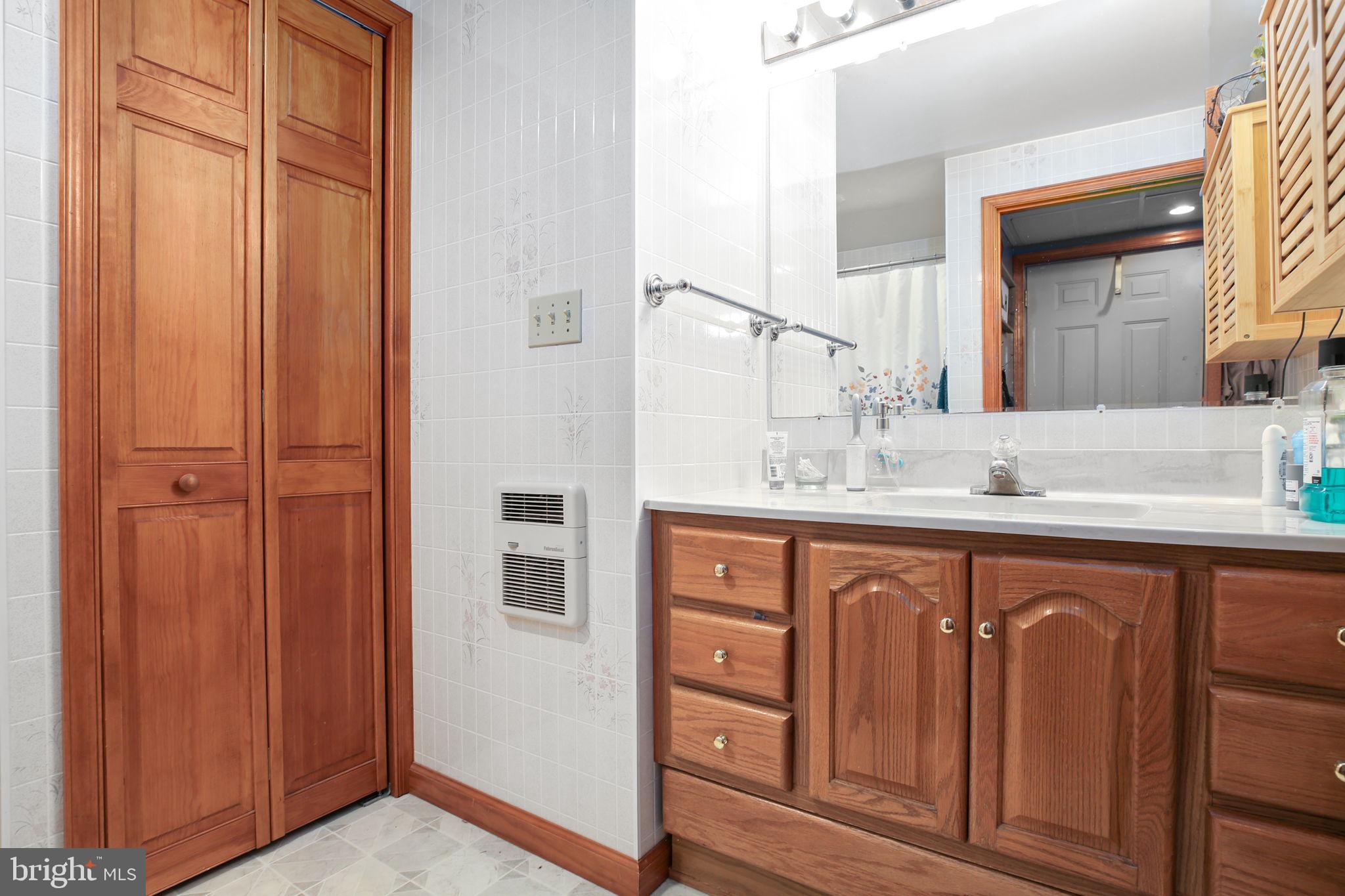 LYNWOOD - Residential