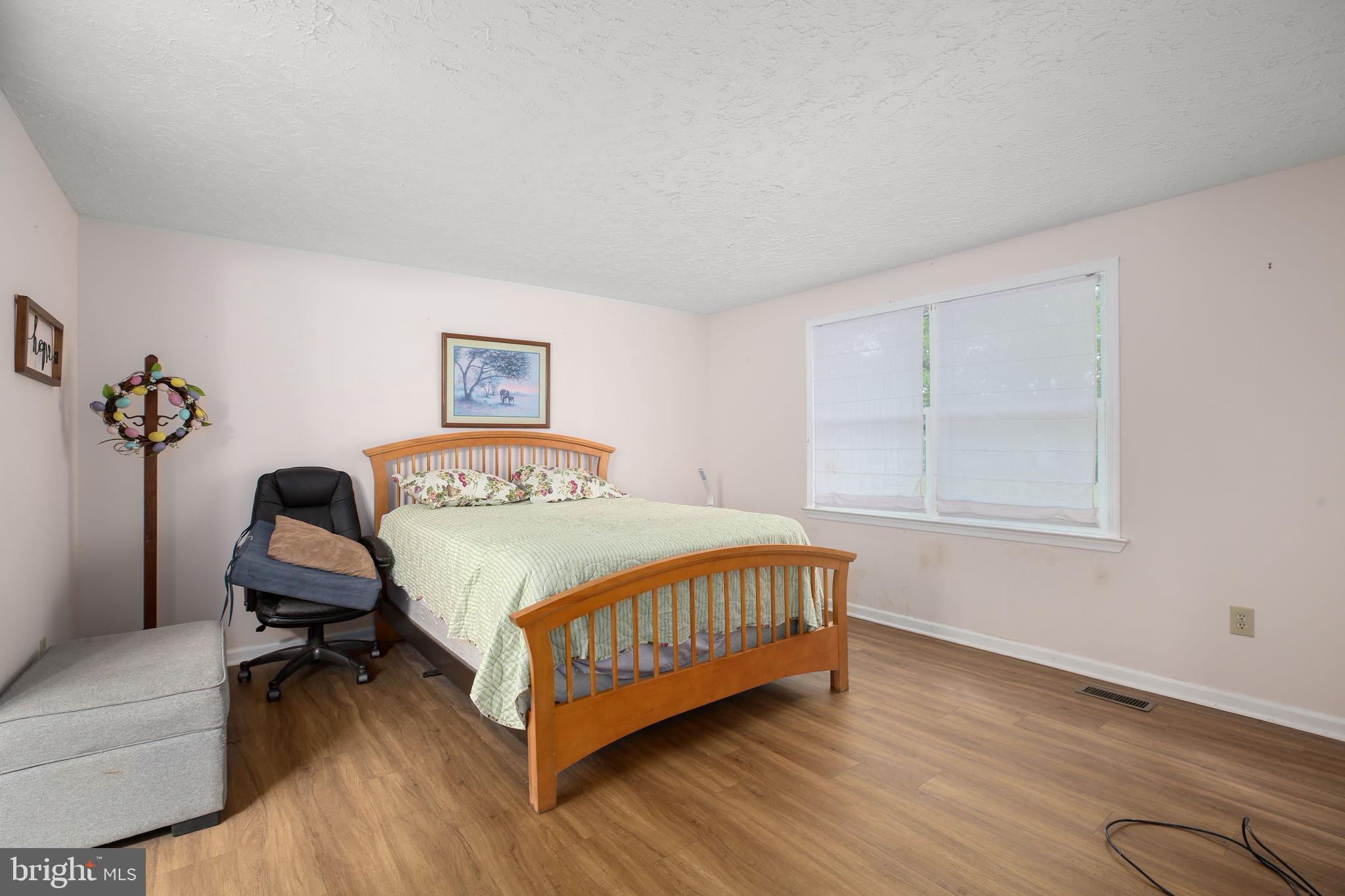 LYNWOOD - Residential