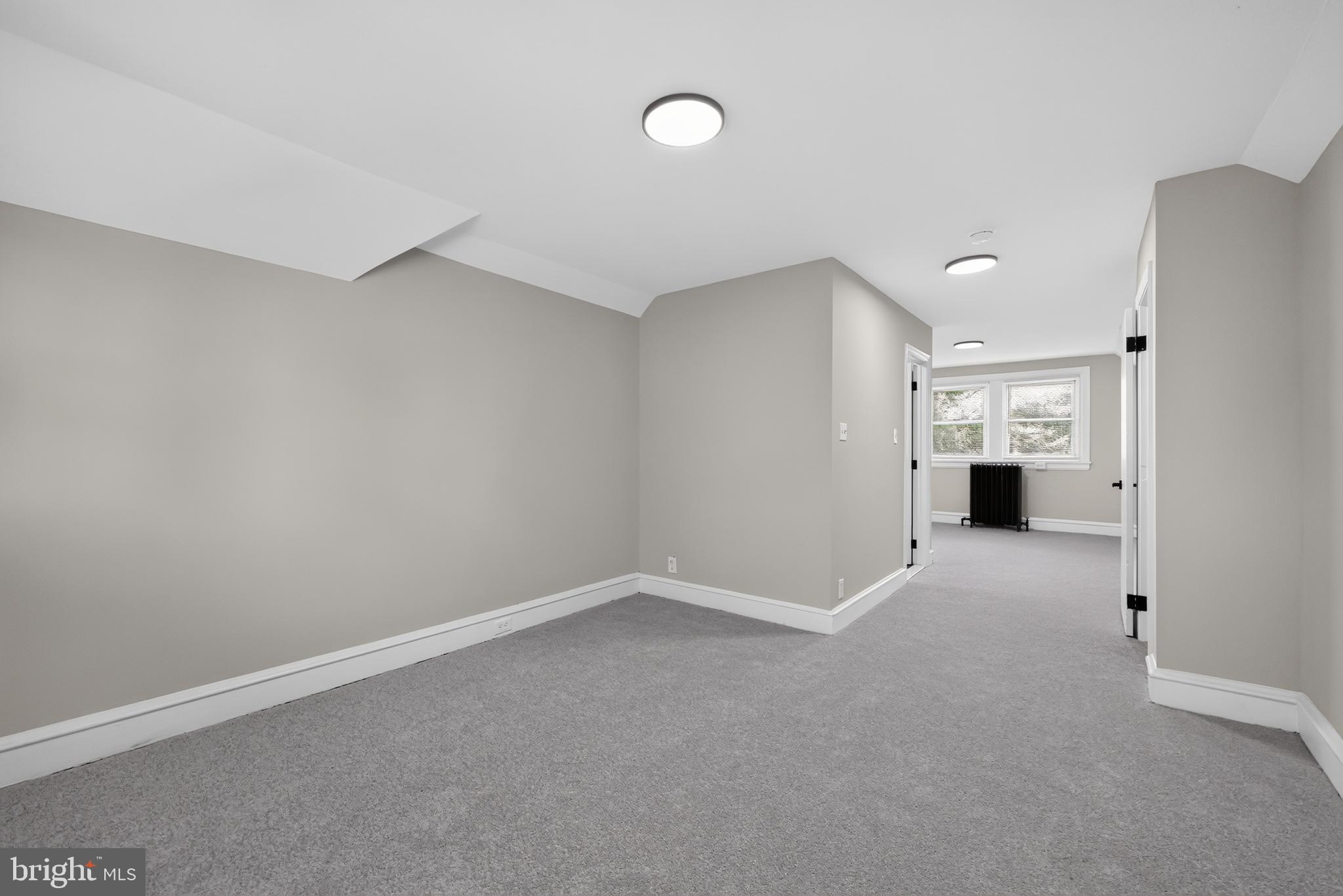TRIANGLE - Residential
