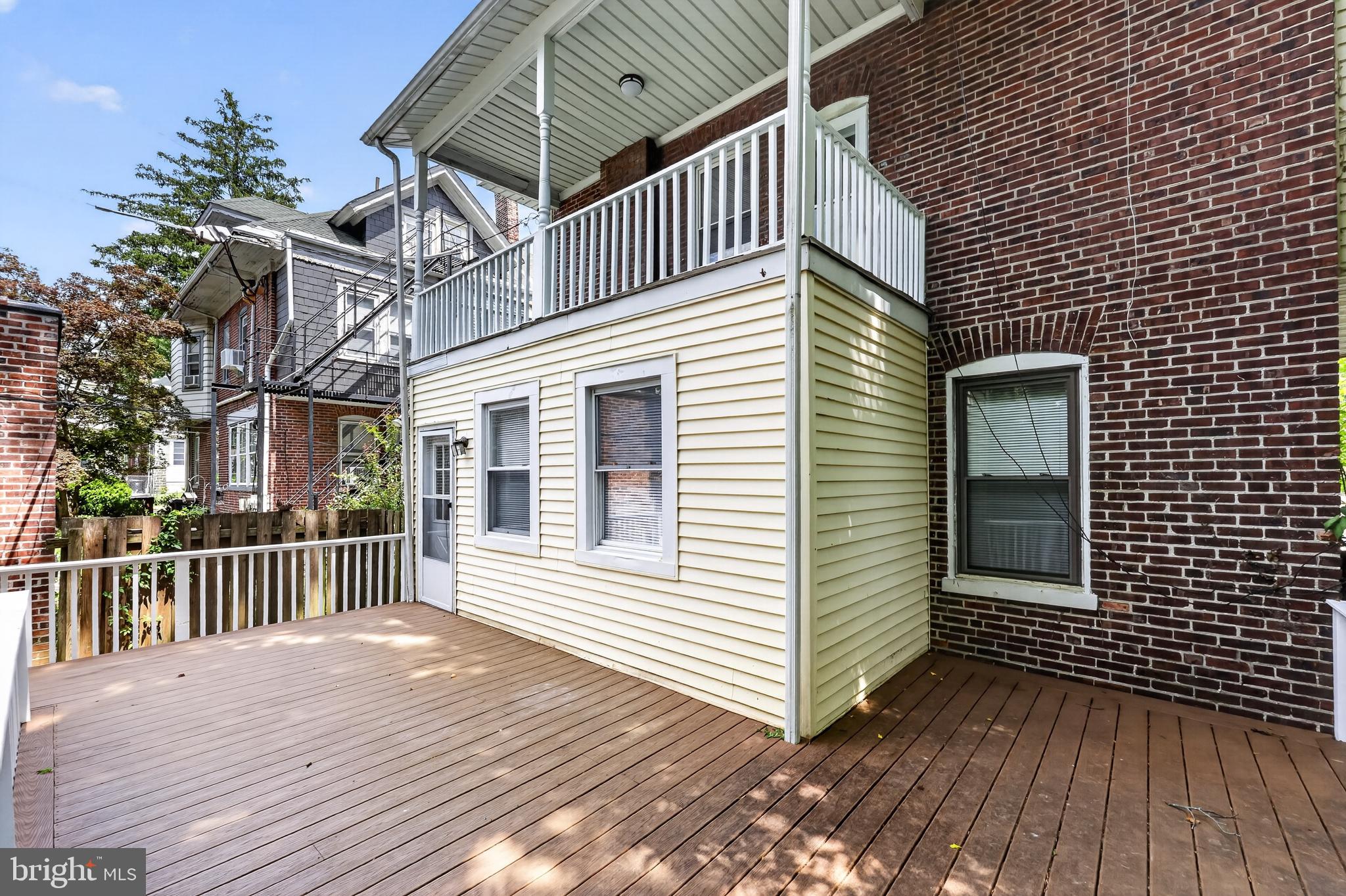 TRIANGLE - Residential
