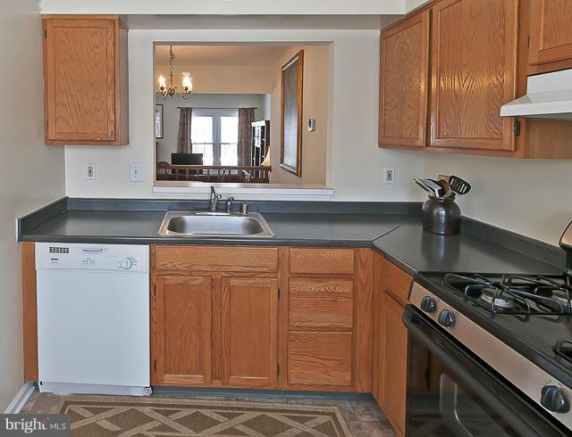 OAK SPRINGS - Residential