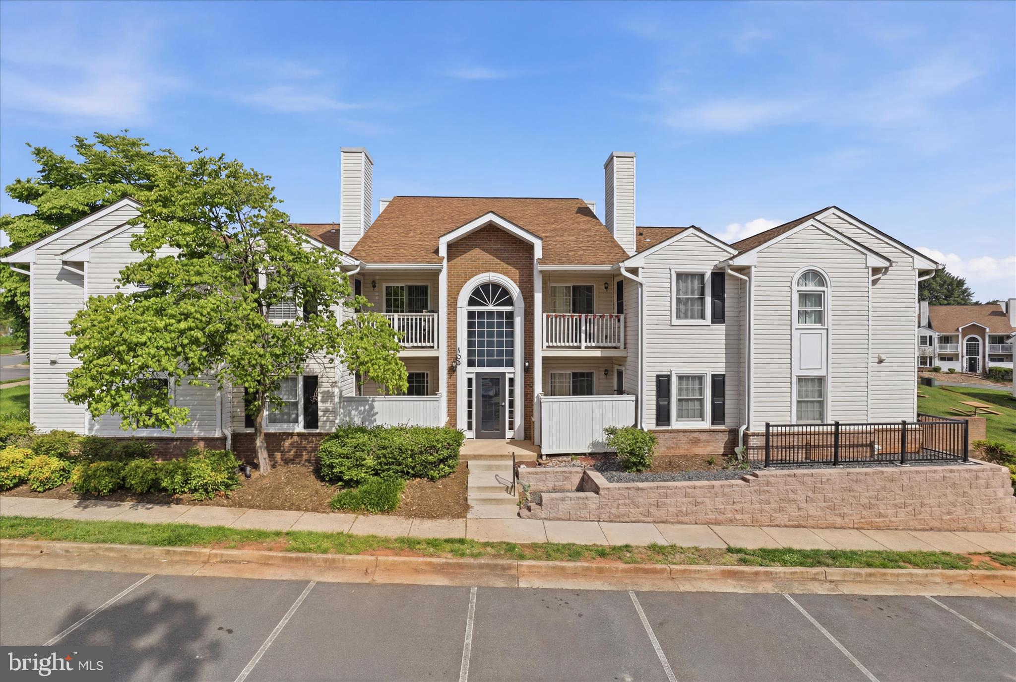 VILLAS AT COUNTRYSIDE - Residential