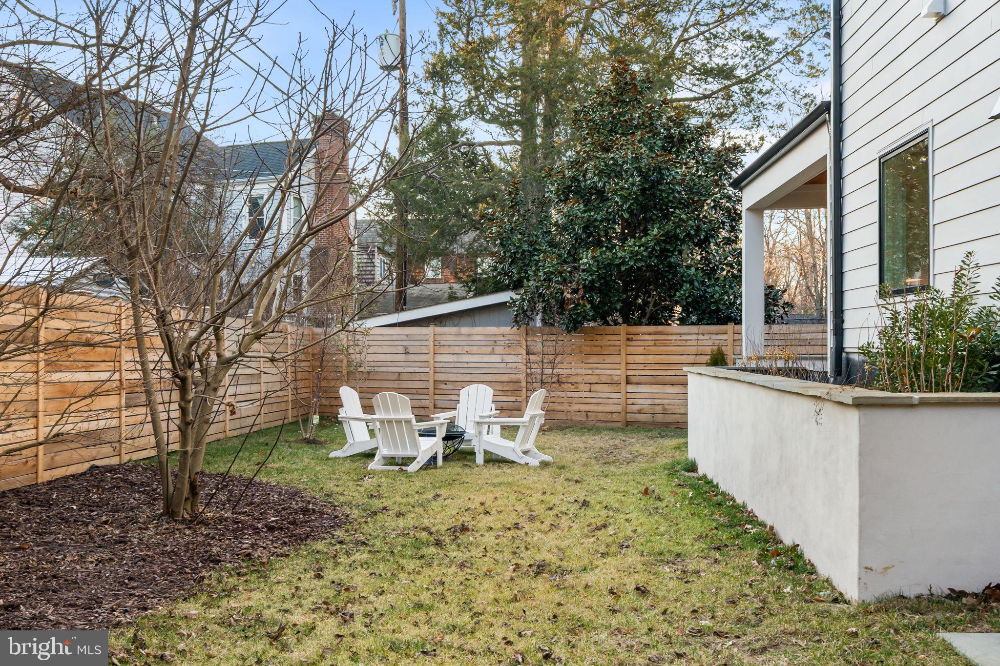 ARLINGTON FOREST - Residential