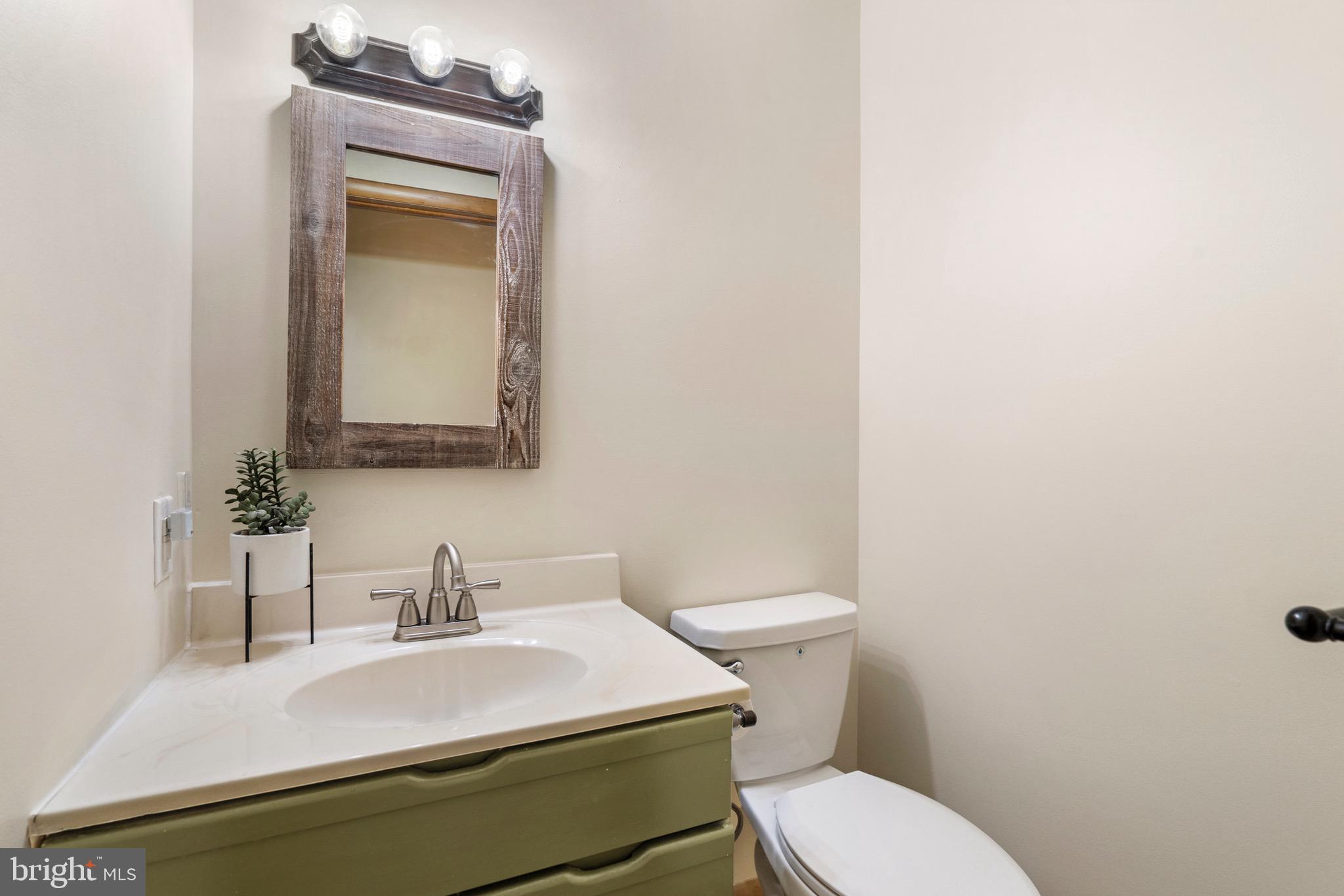 HONEYWOOD ON THE POTOMAC - Residential