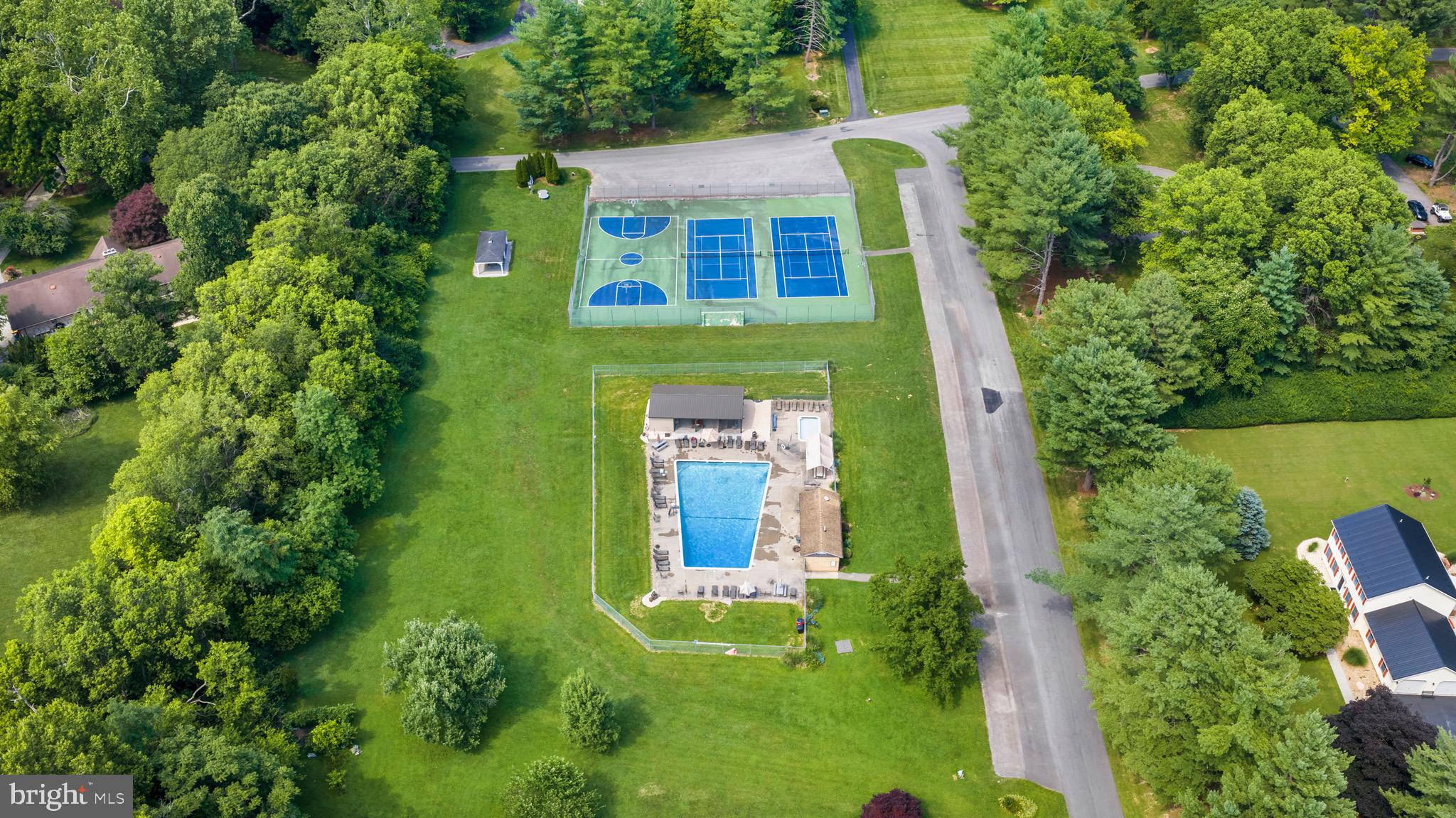 HONEYWOOD ON THE POTOMAC - Residential
