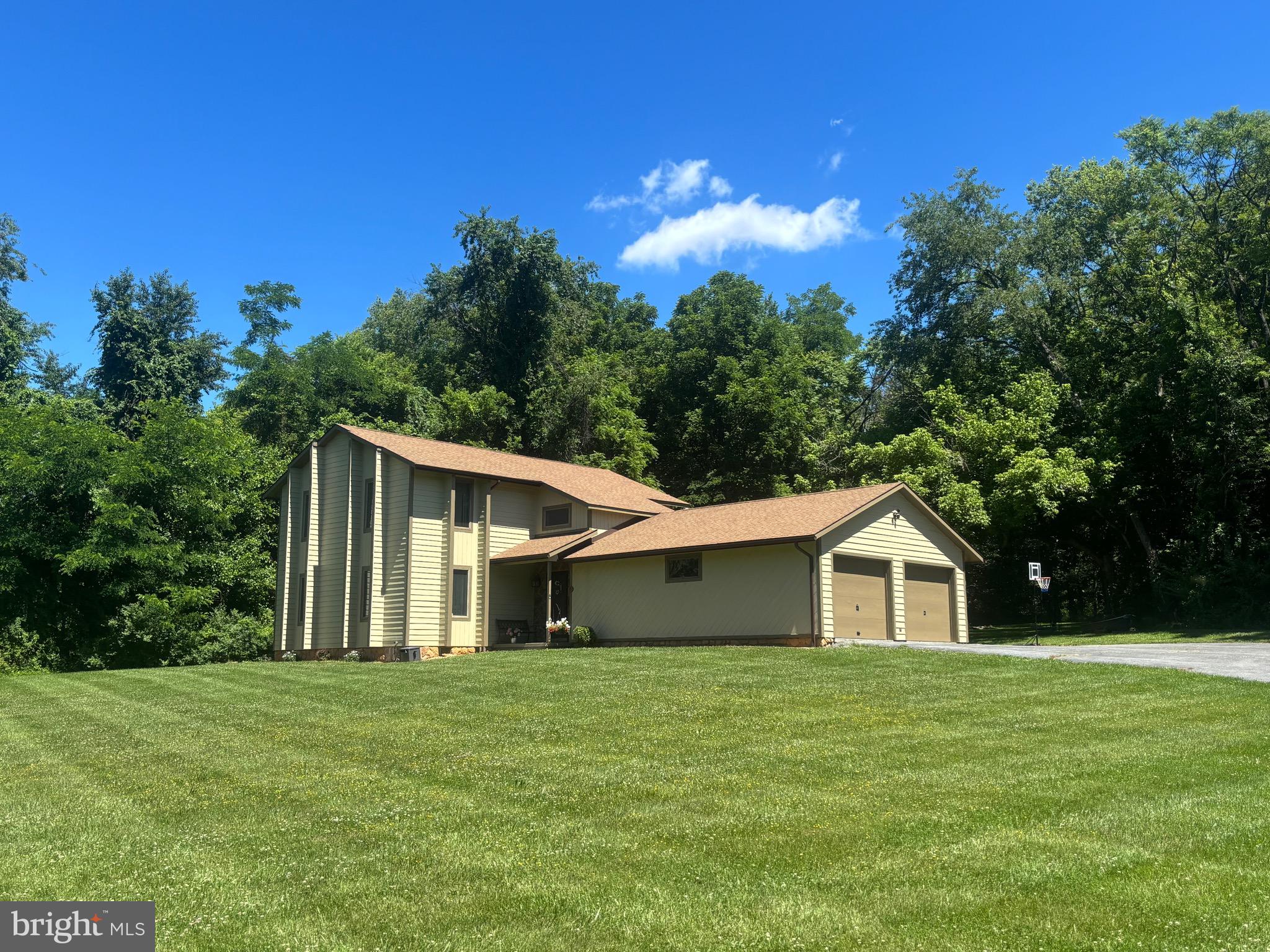 HONEYWOOD ON THE POTOMAC - Residential
