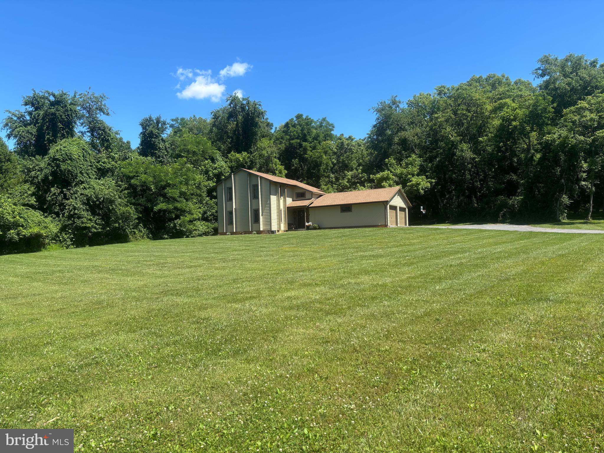 HONEYWOOD ON THE POTOMAC - Residential