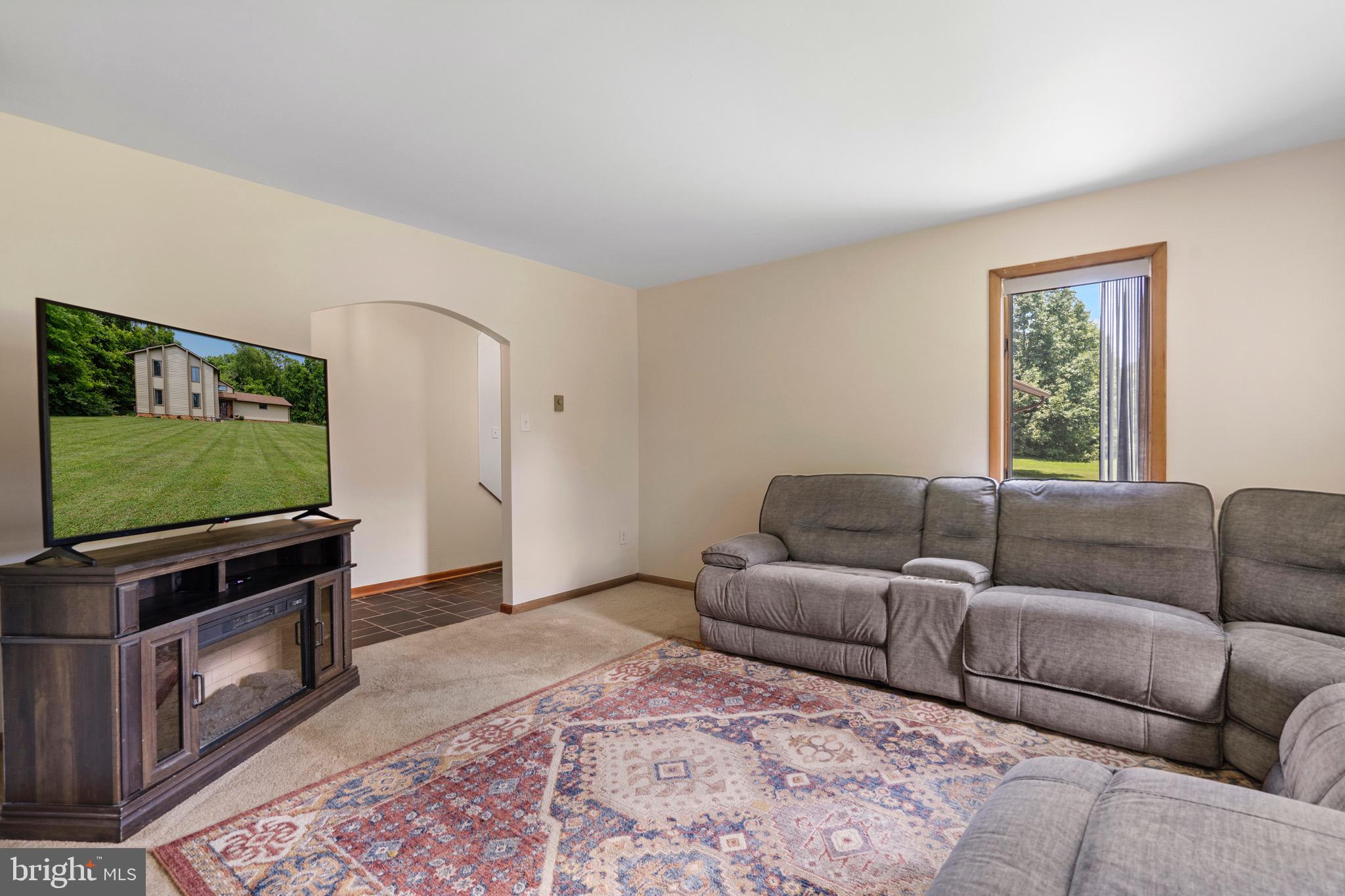 HONEYWOOD ON THE POTOMAC - Residential