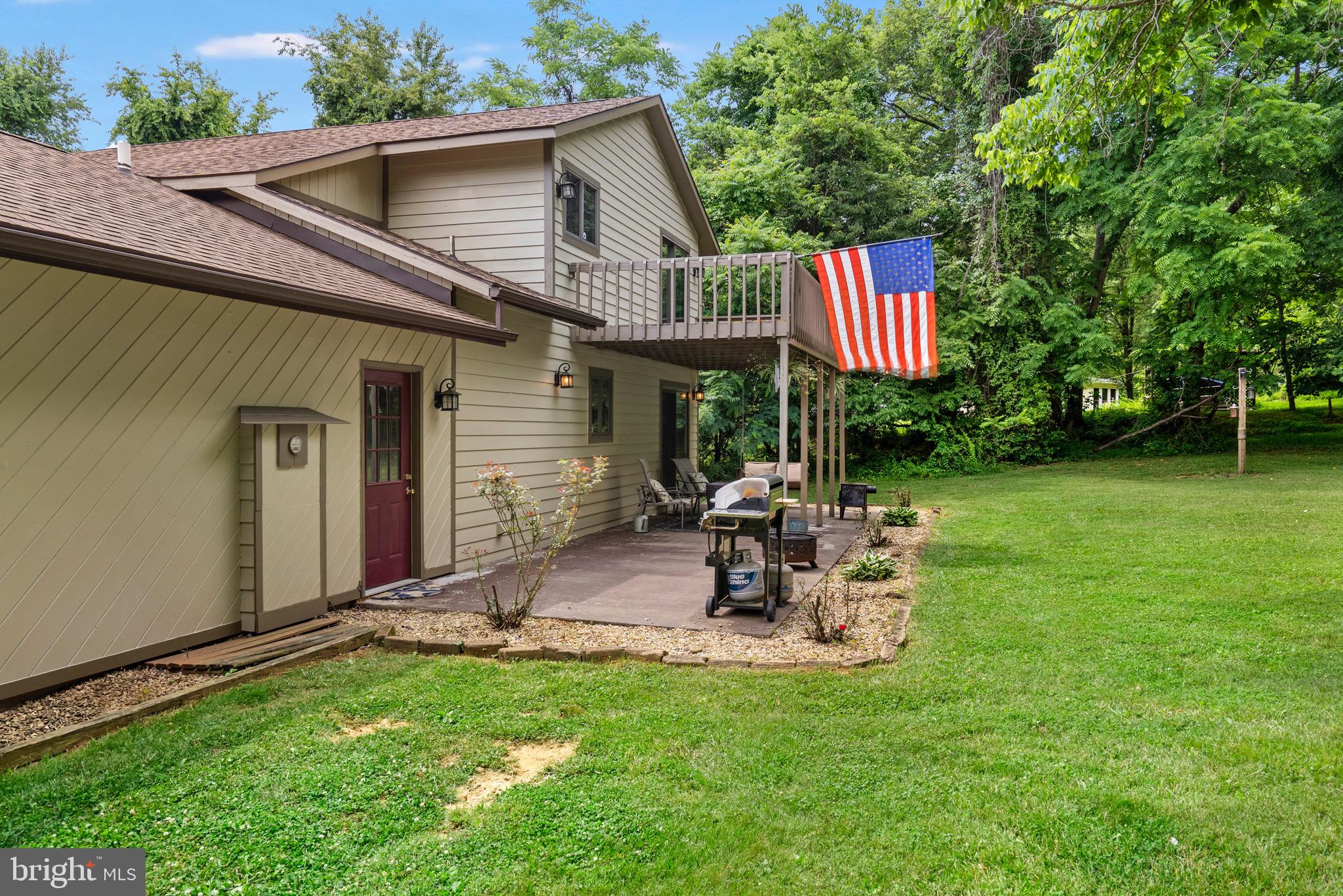 HONEYWOOD ON THE POTOMAC - Residential