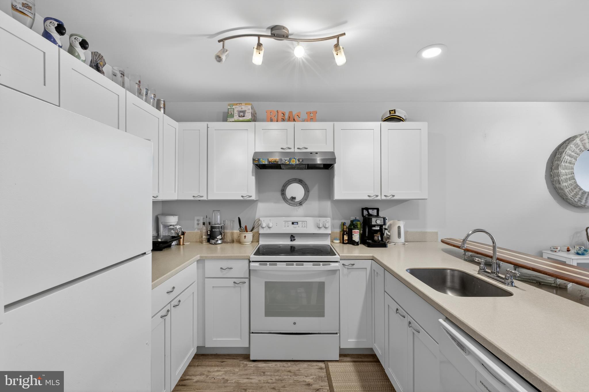BEACHAVEN - Residential
