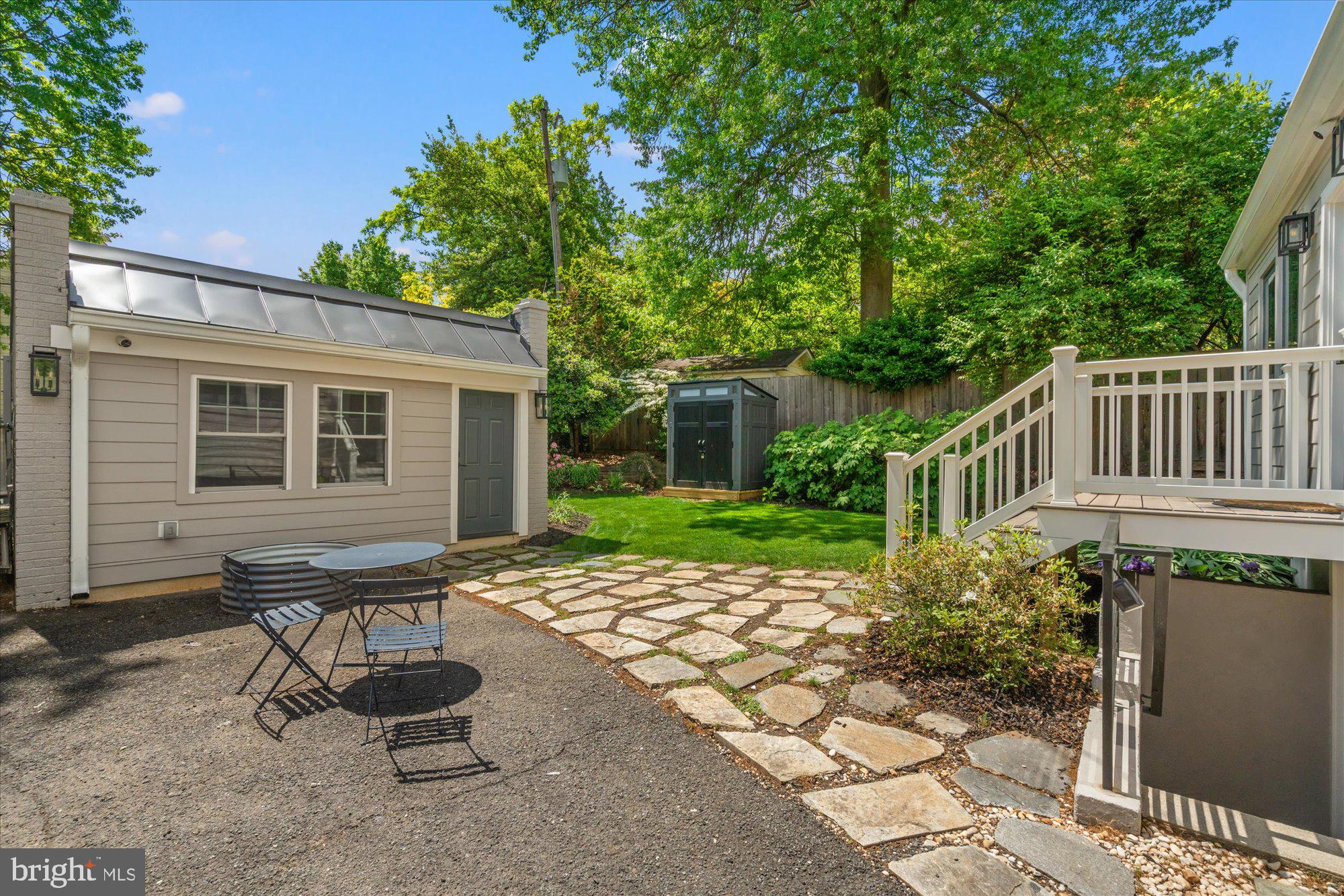 ROSEMONT - Residential