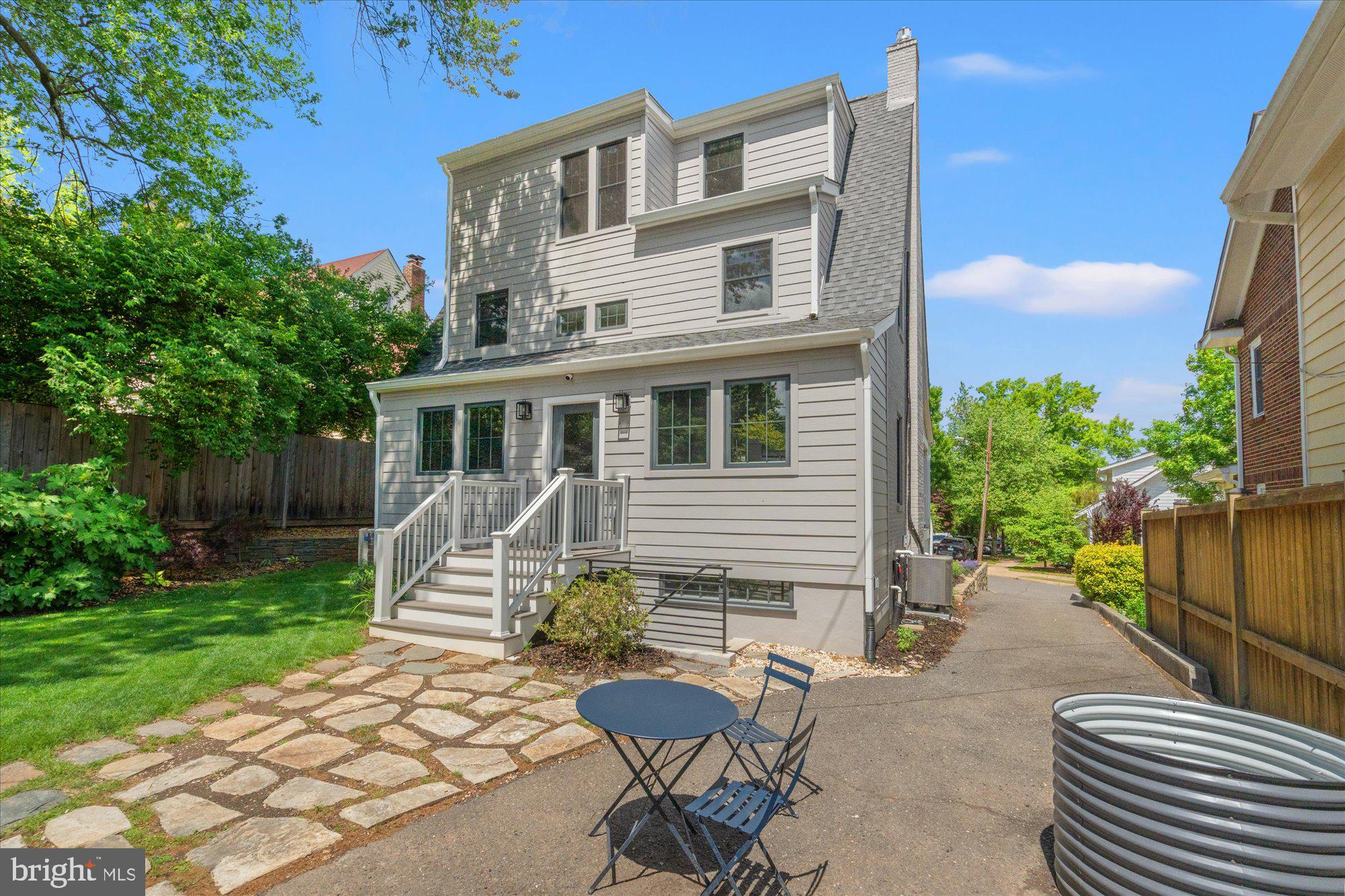 ROSEMONT - Residential
