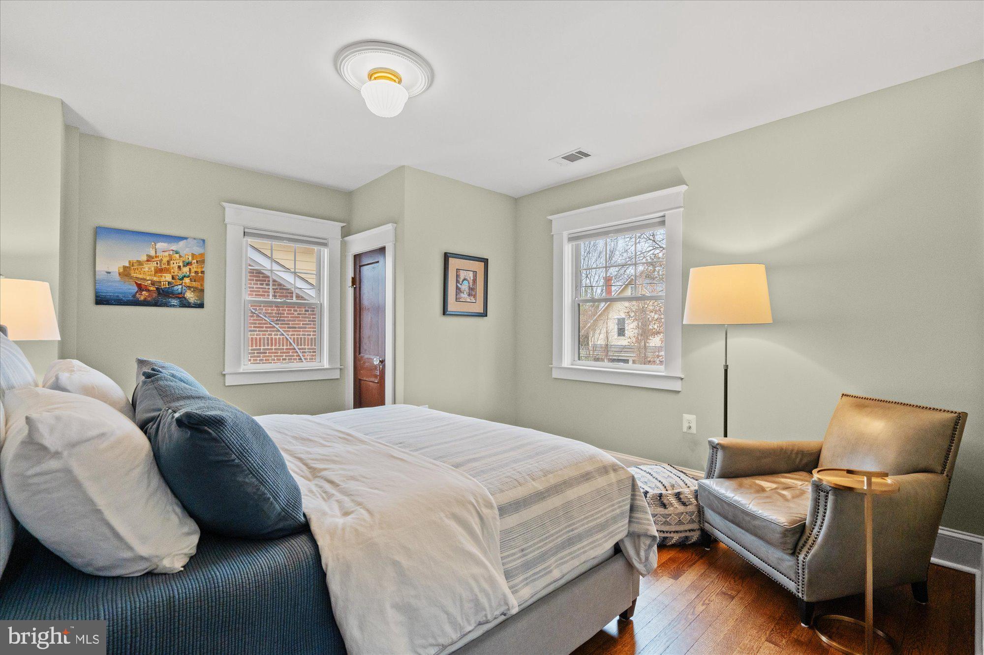 ROSEMONT - Residential
