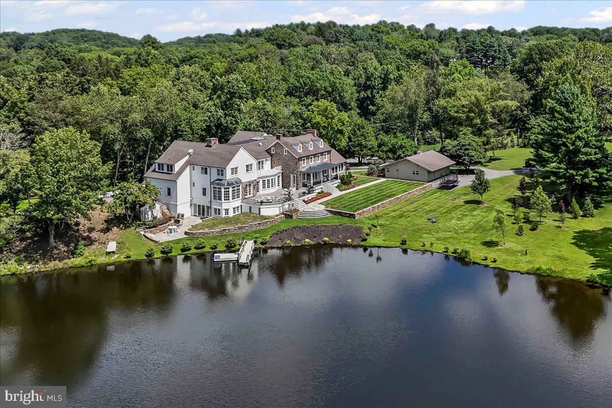 HILLOCH MANOR - Residential