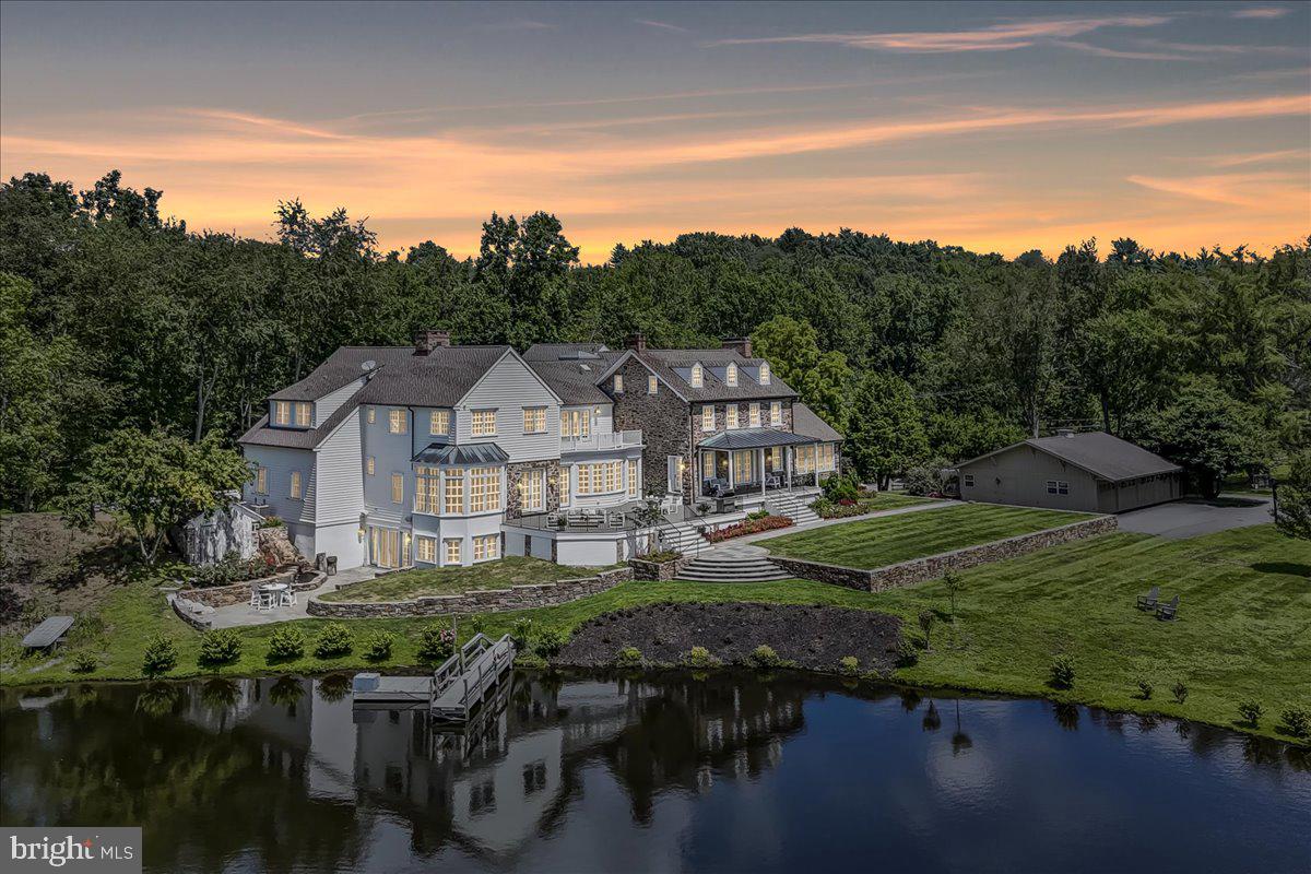 HILLOCH MANOR - Residential