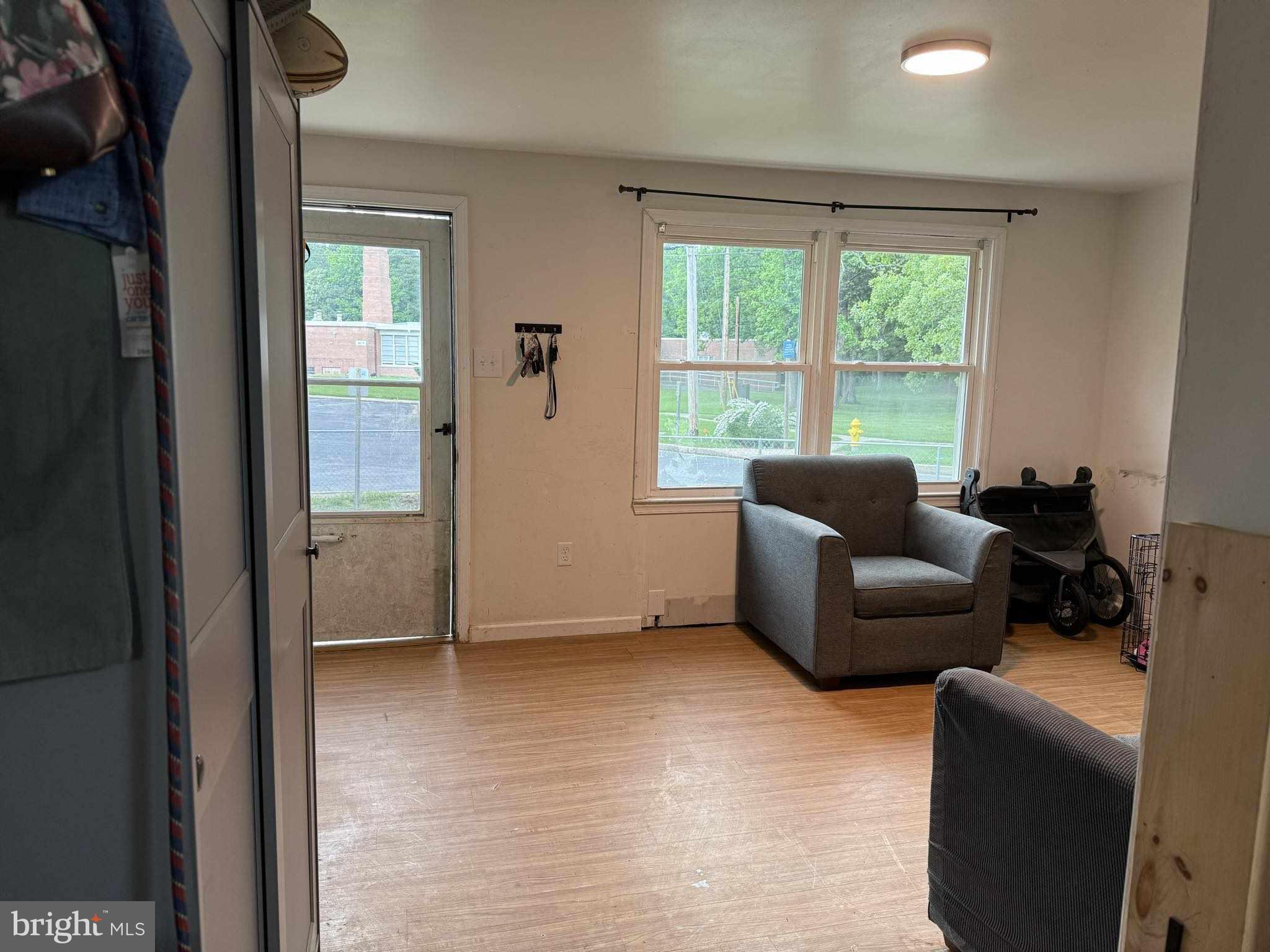 SOUTH HAMPTON - Residential