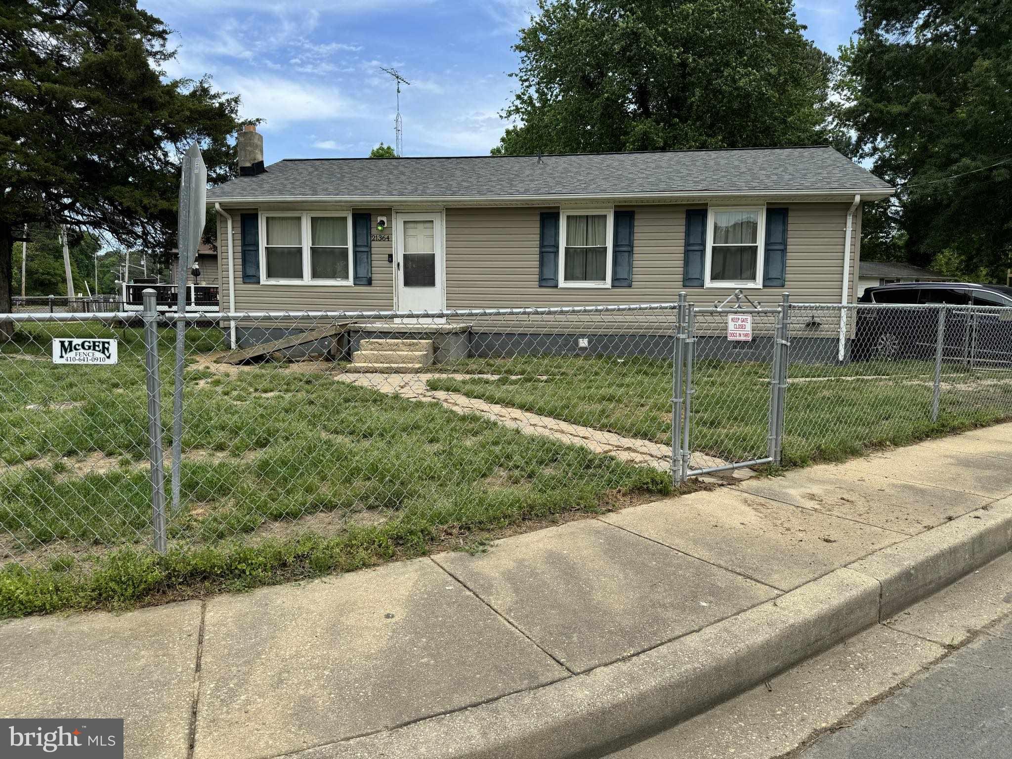 SOUTH HAMPTON - Residential