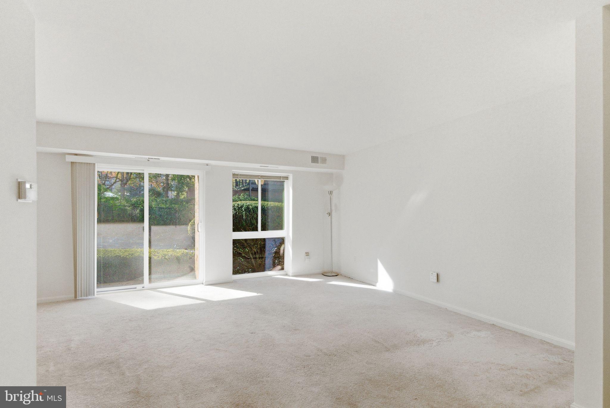 EDSALL BLUFF - Residential