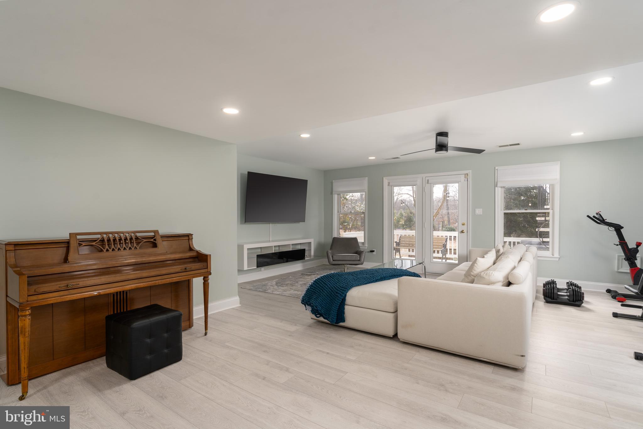POTOMAC CREST - Residential