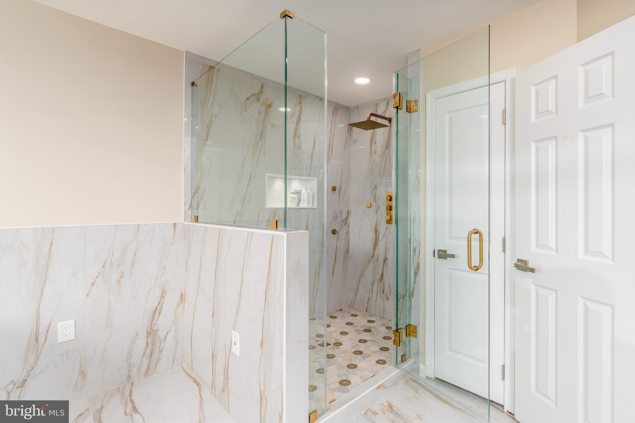 POTOMAC CREST - Residential