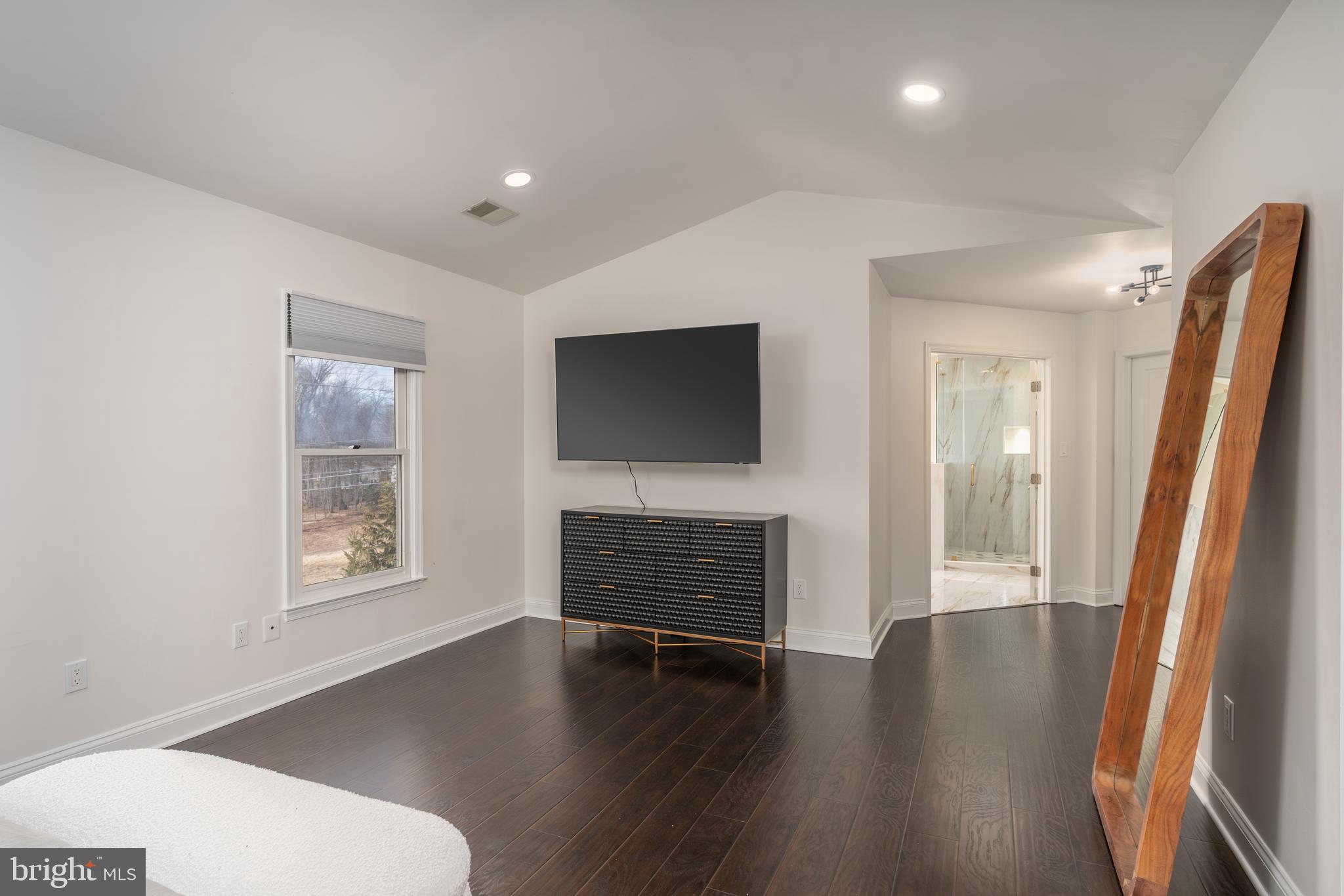 POTOMAC CREST - Residential