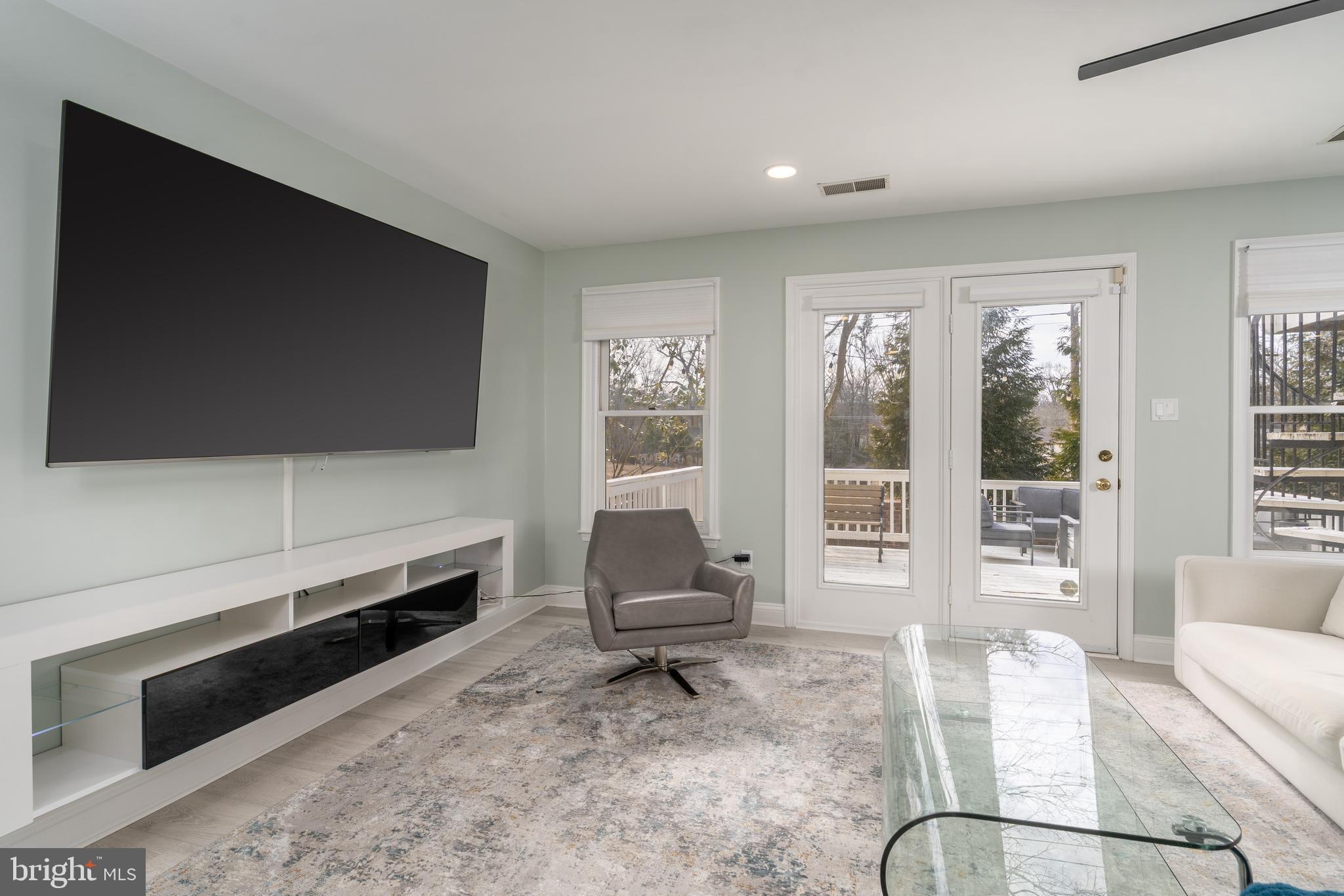 POTOMAC CREST - Residential