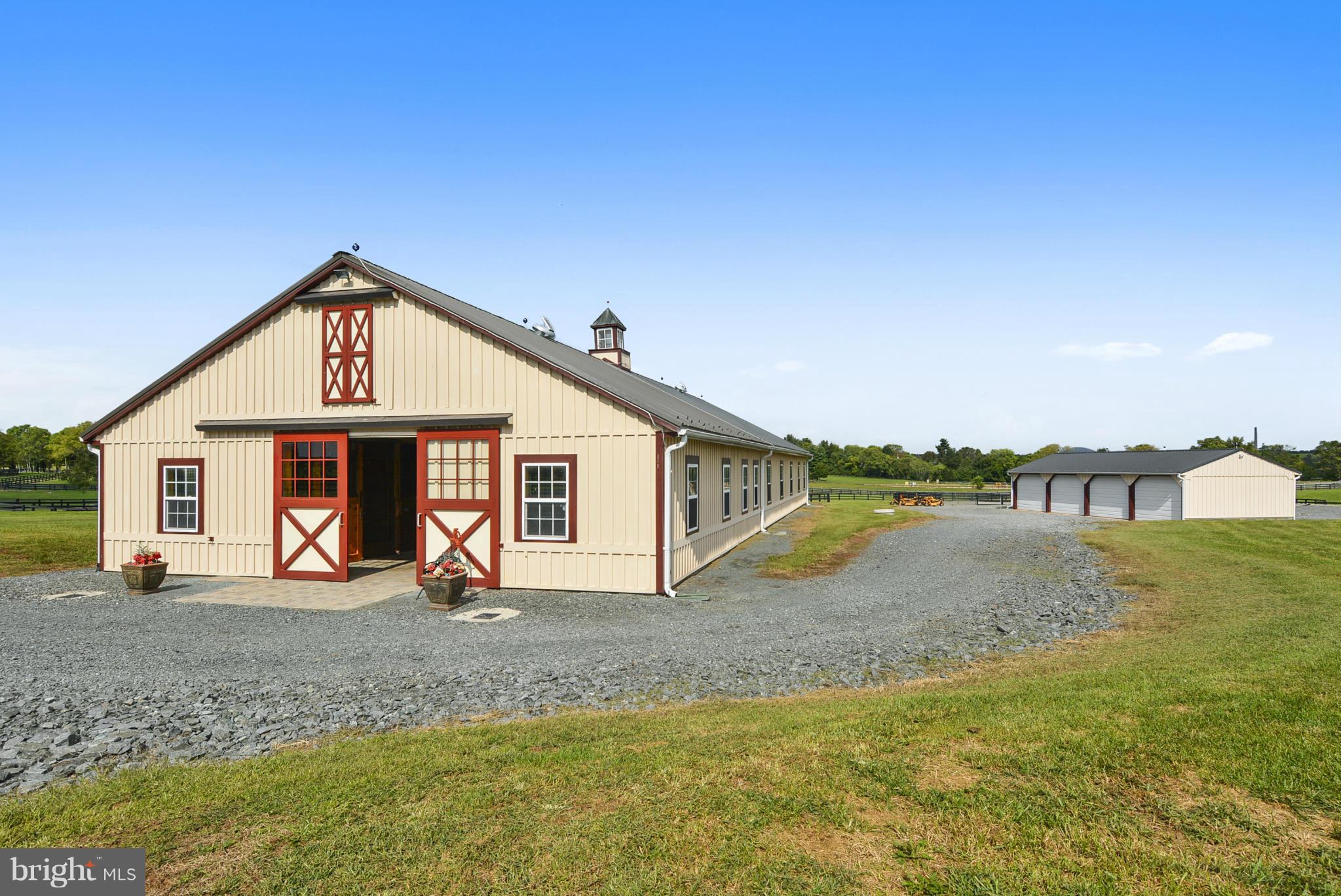 ROCK HILL - Farm