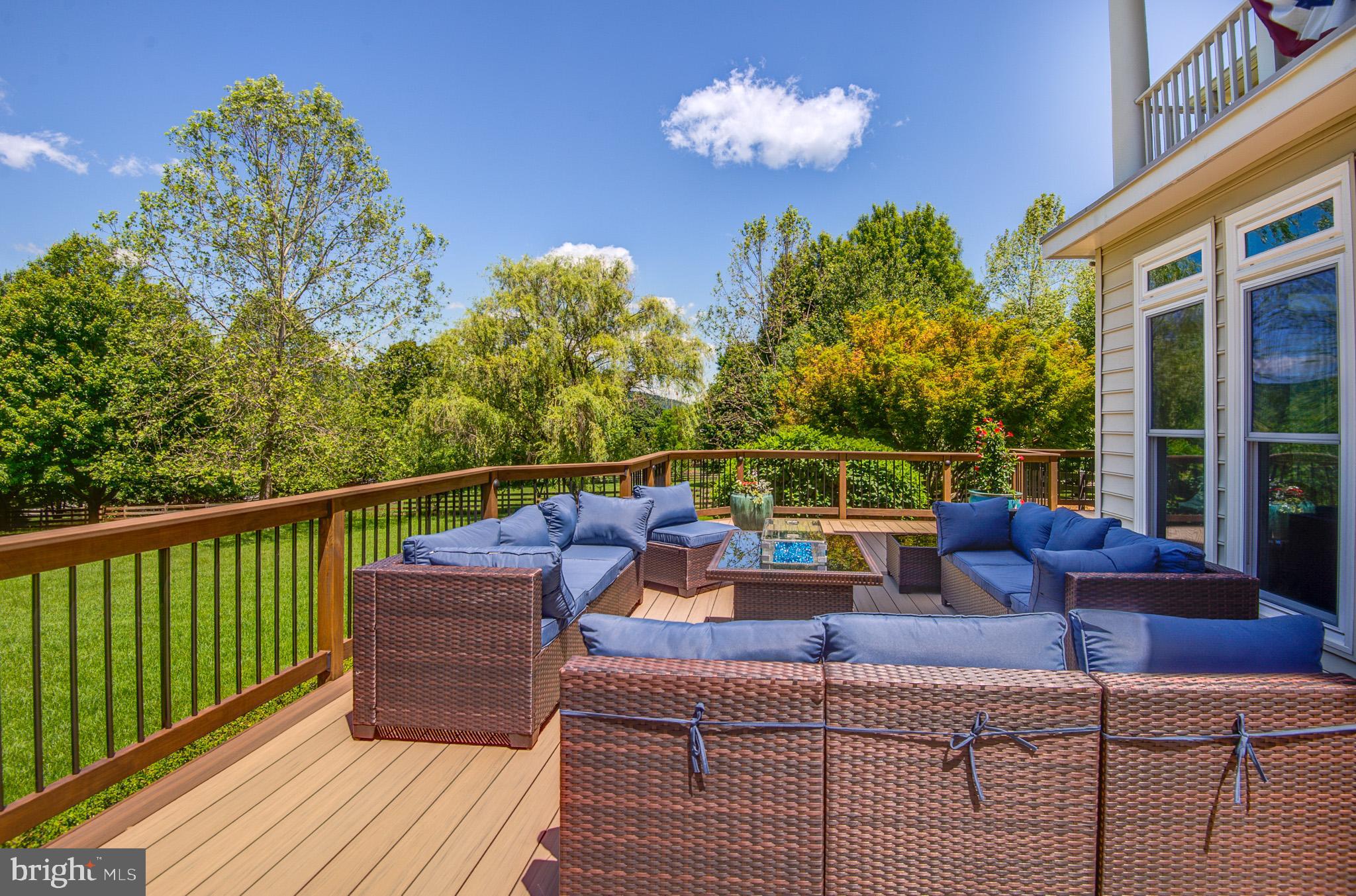 CHESTNUT HILLS - Residential