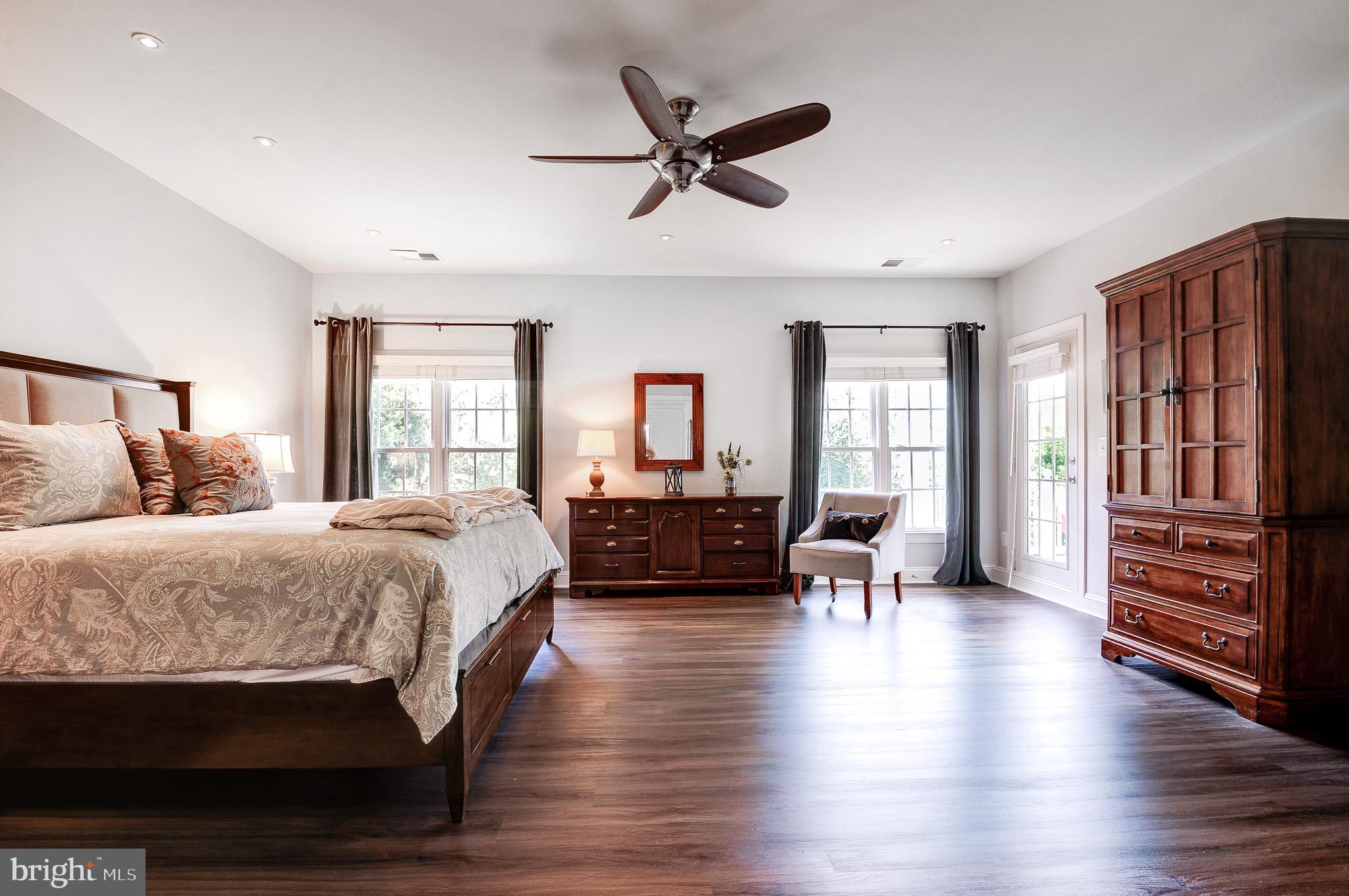 CHESTNUT HILLS - Residential