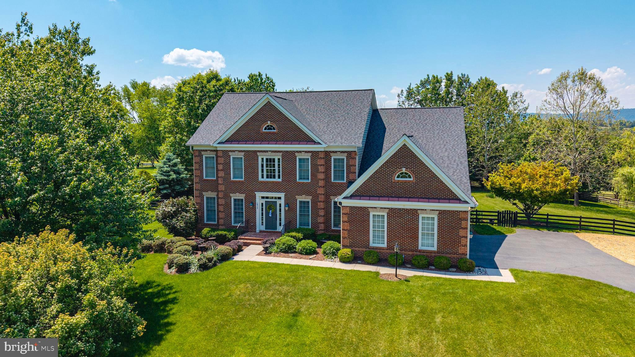 CHESTNUT HILLS - Residential