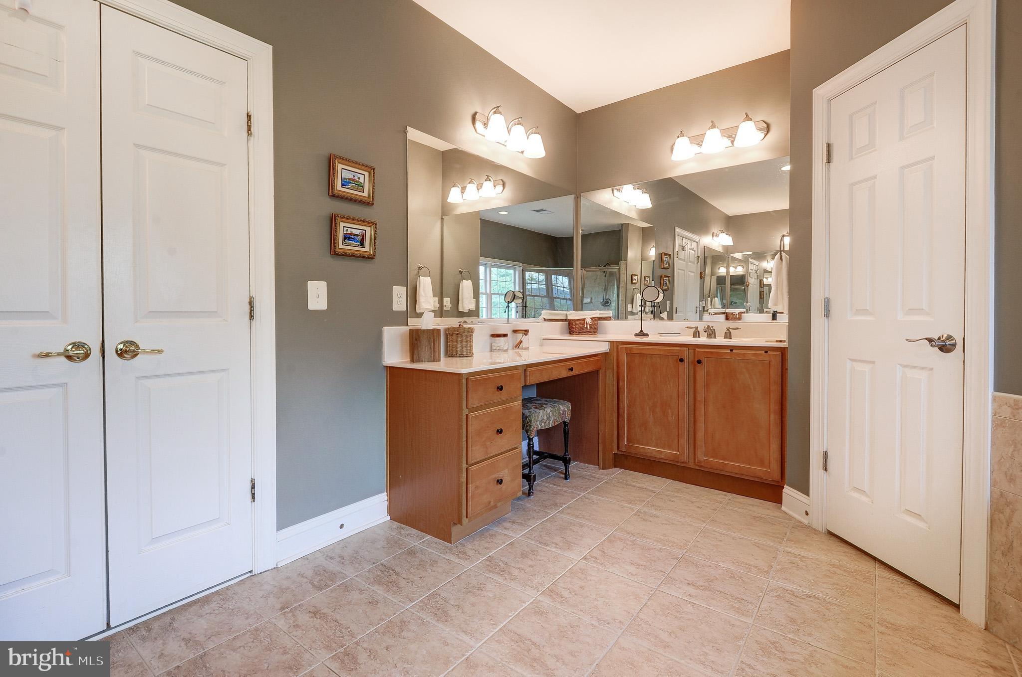 CHESTNUT HILLS - Residential