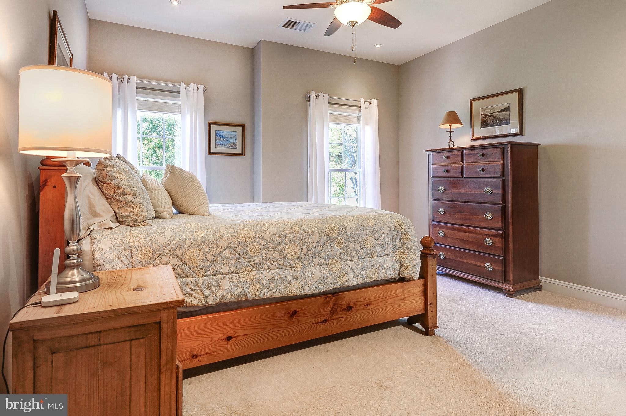 CHESTNUT HILLS - Residential