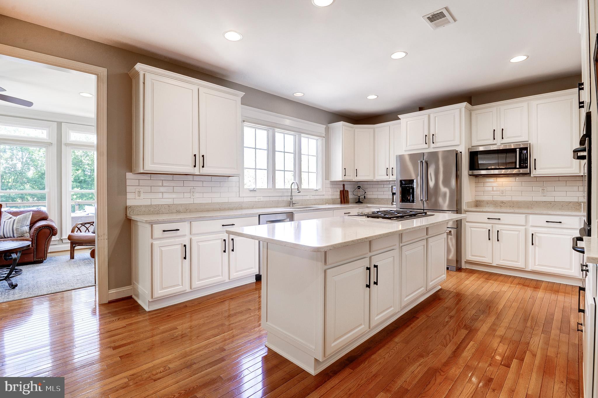 CHESTNUT HILLS - Residential
